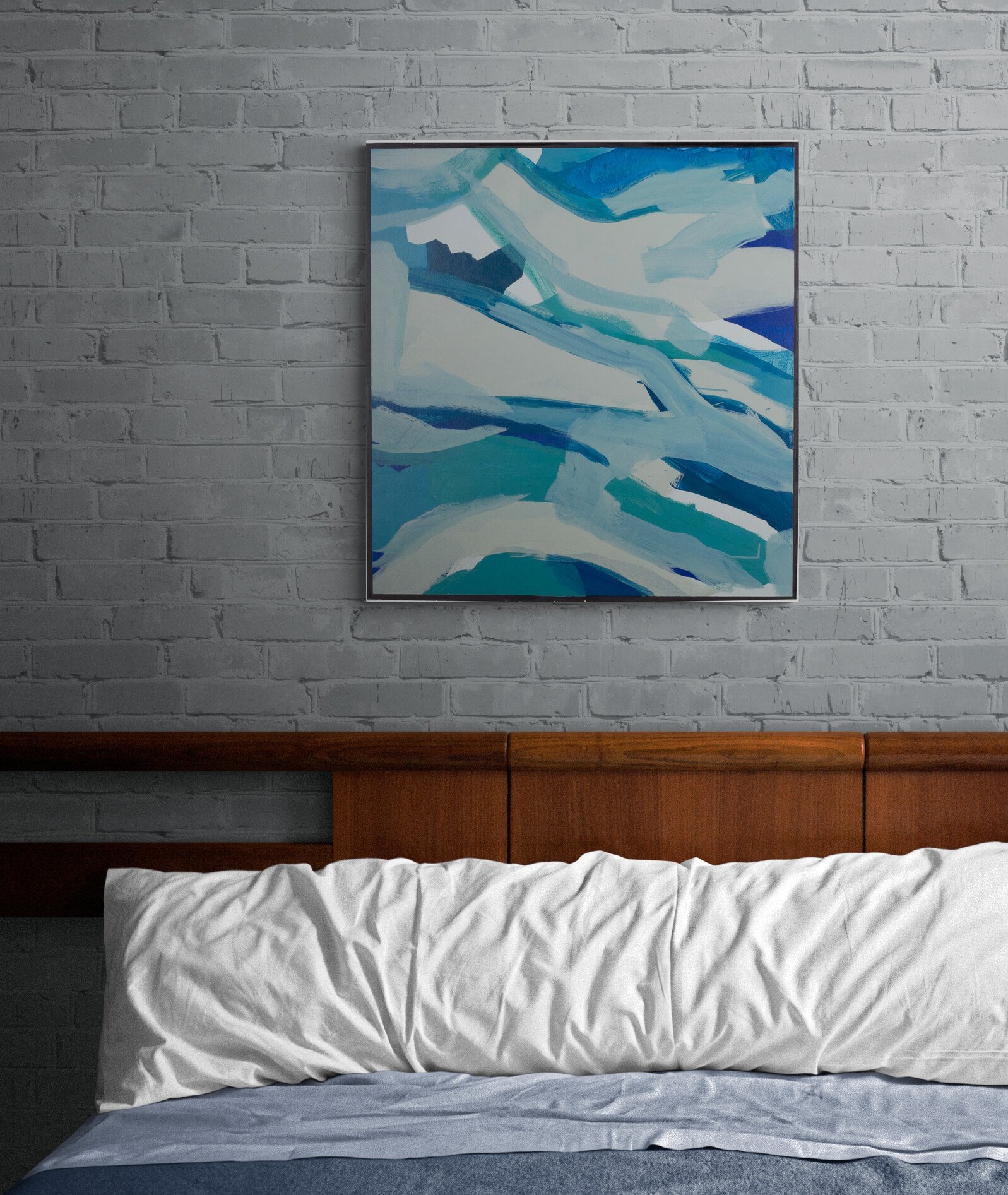 Cosy_bed_with_solid_wood_frame.jpg