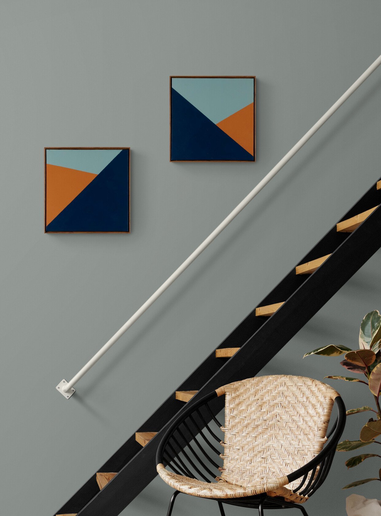 Lounge_with_stairs_and_handrail.jpg