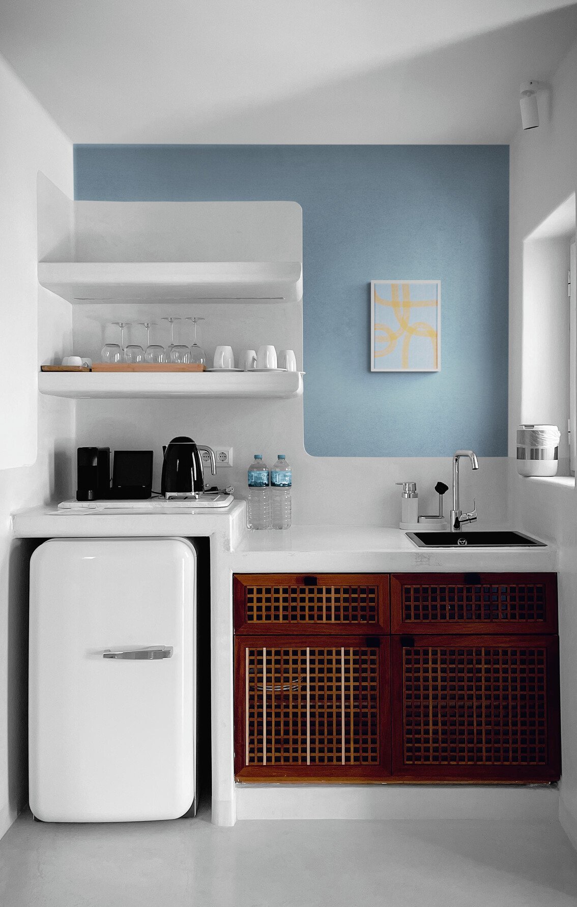 Small_stucco_kitchen+%281%29.jpg