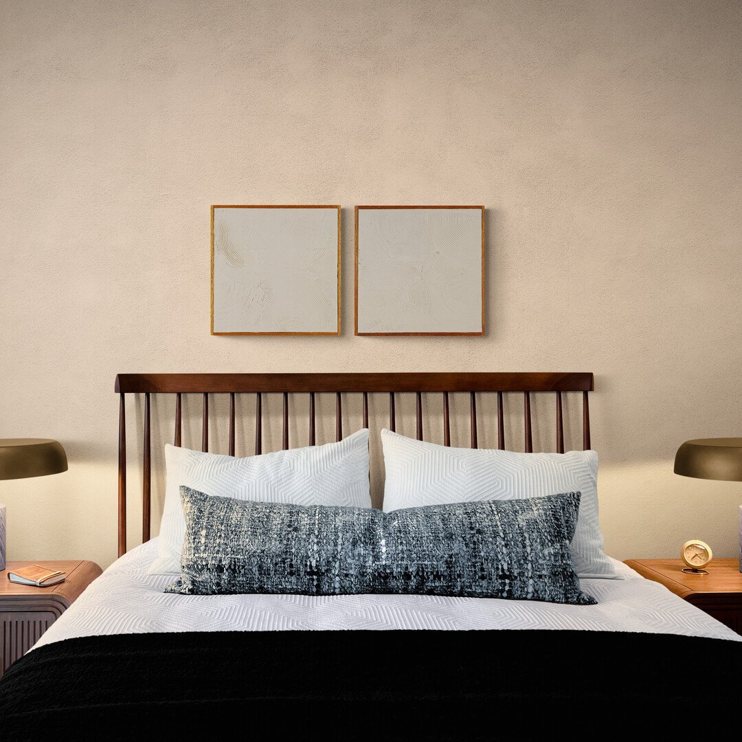 Comfy_bed_with_wooden_headboard+%281%29.jpg