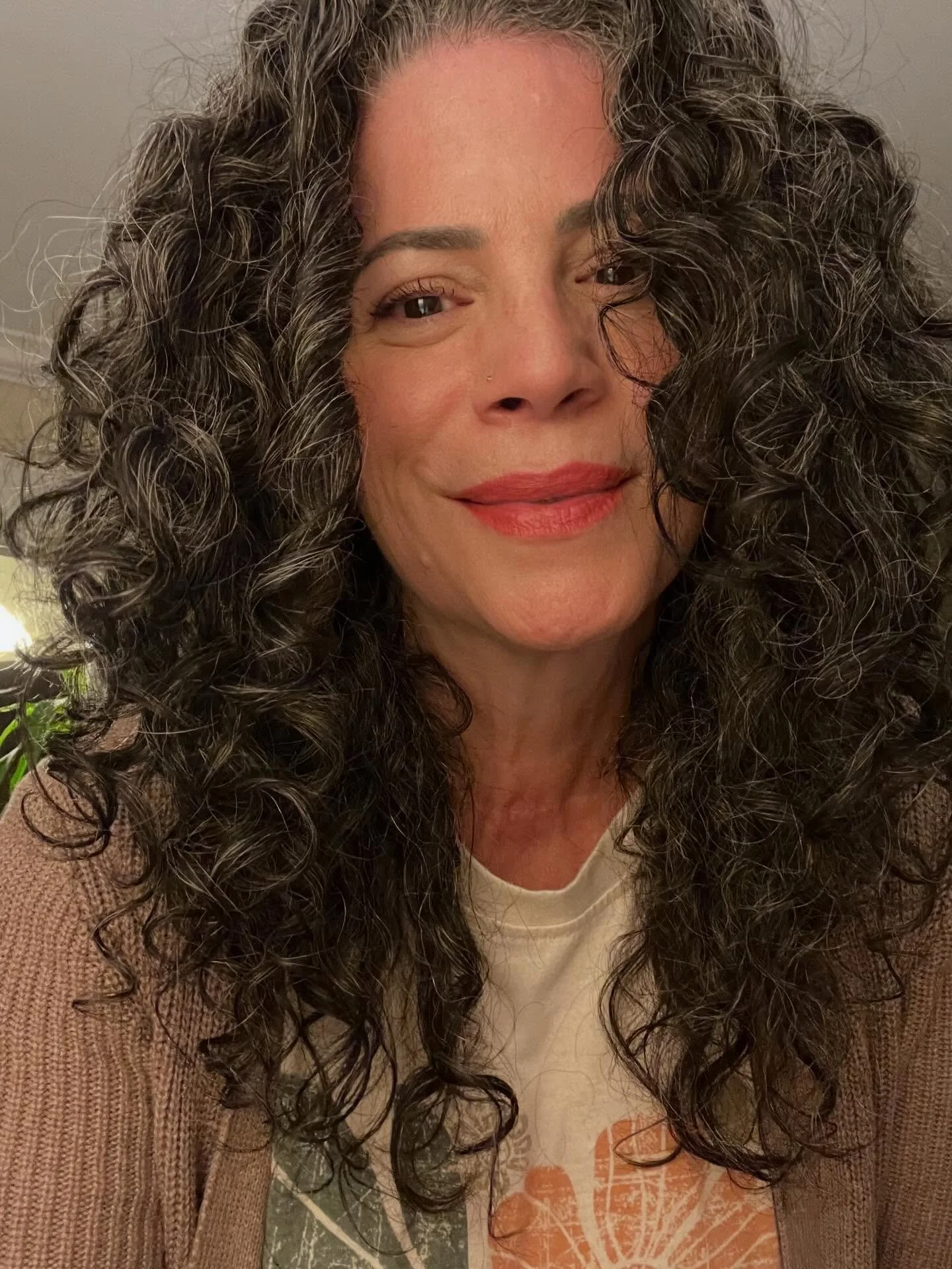 ✂️ It&rsquo;s only been two years since my last cut  #muchneeded #selfcare #longbeach #curlycut Thank youuuu @dustinberlin 🤍