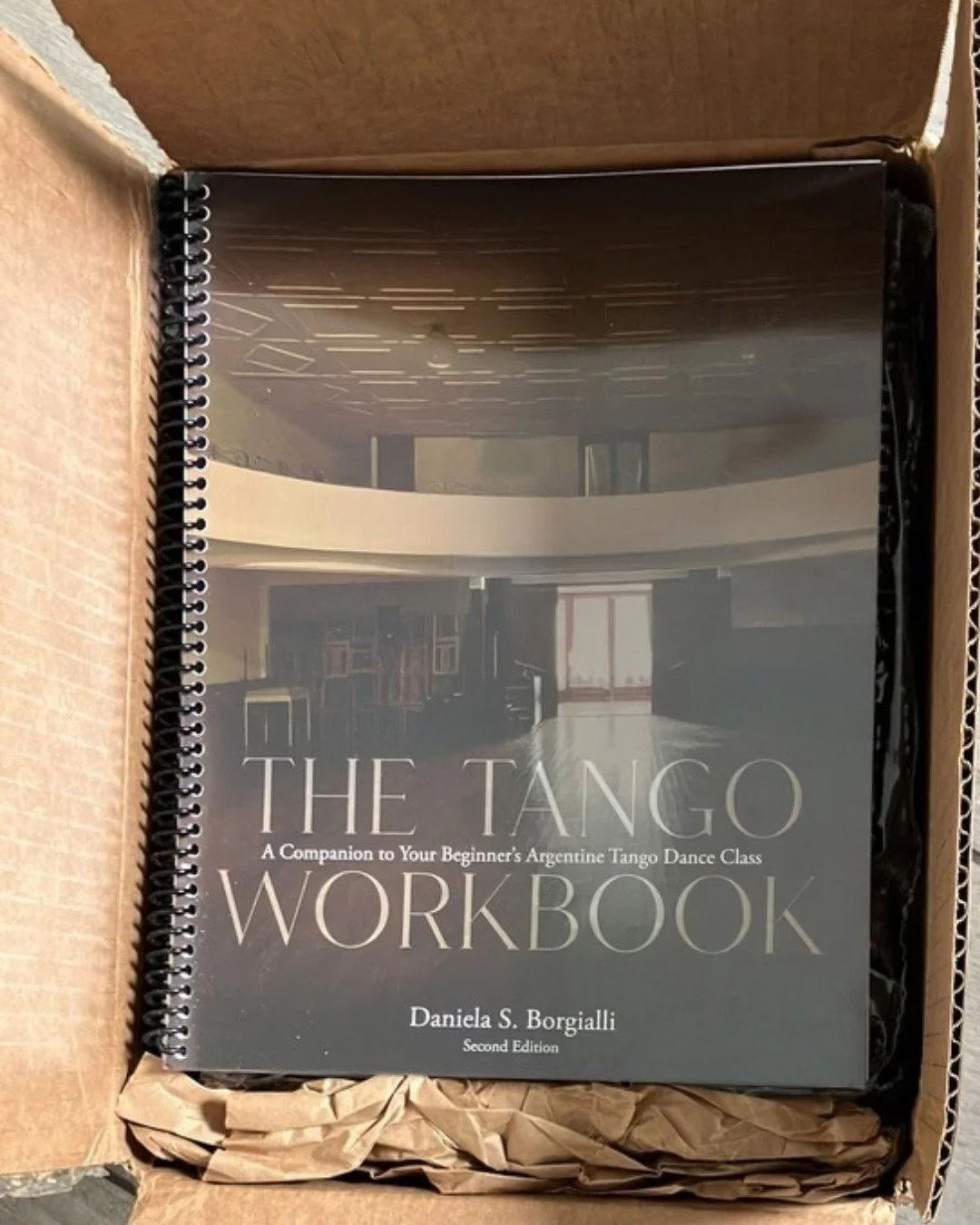 What if your tango education could continue long after you leave the dance floor? 📖
⠀
The Tango Workbook by Daniela S. Borgialli was created as a companion to your study of Argentine Tango, offering an opportunity to explore the dance beyond the cla