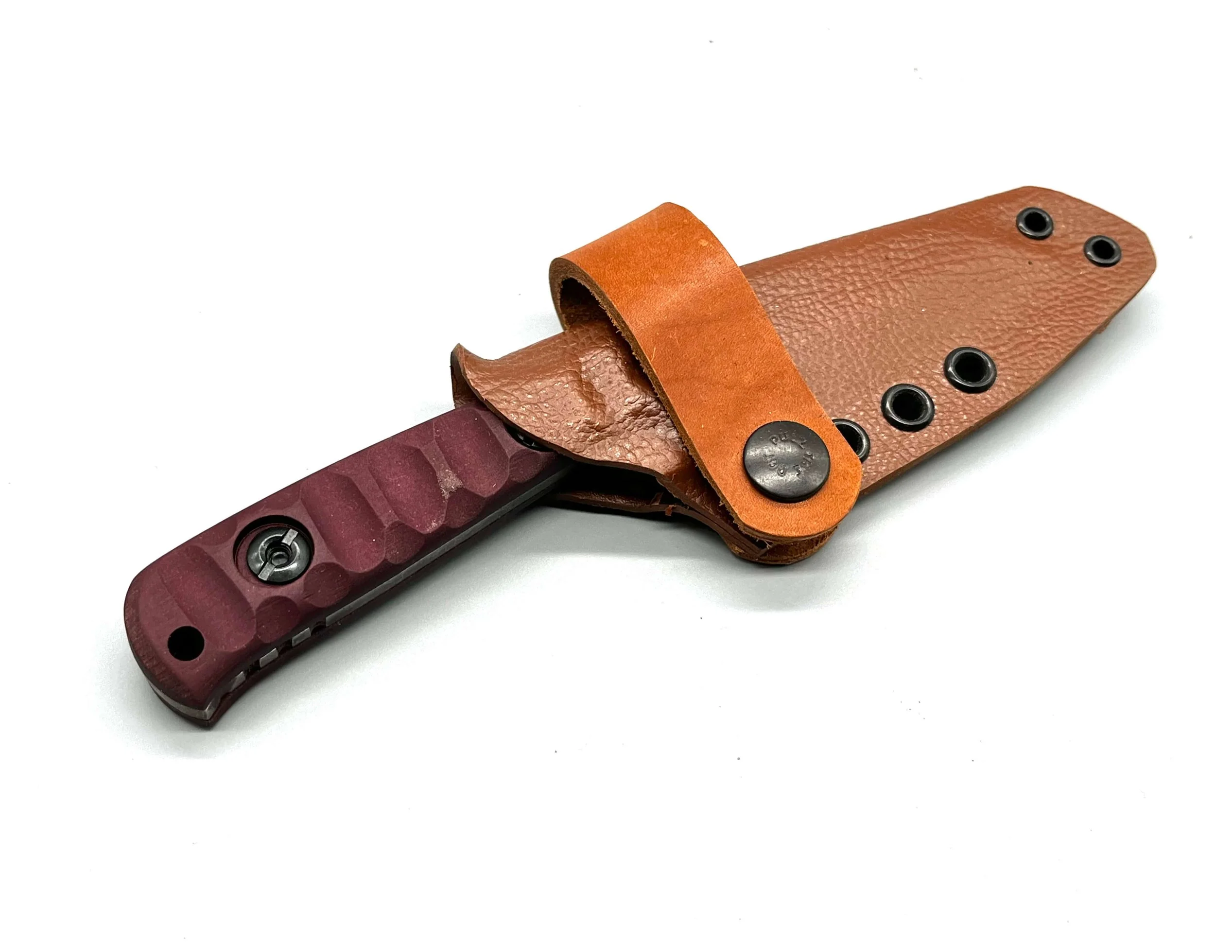 Happy Dagger WCLIFF Maroon Sheath.jpg