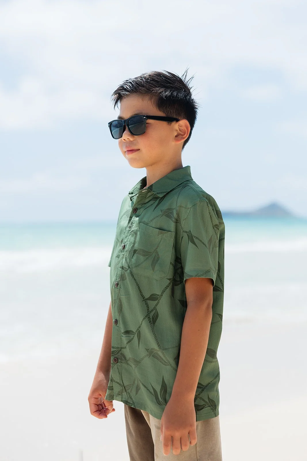 Green Ti Aloha Shirt side.jpg
