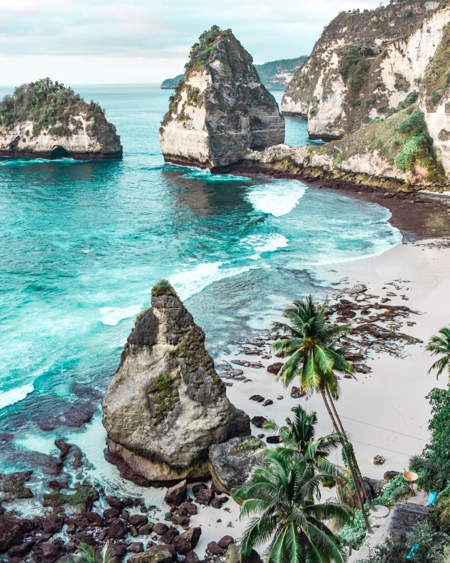 Pro tip: the ONLY way to do Nusa Penida is to wake up at 6 am to beat the crowds.