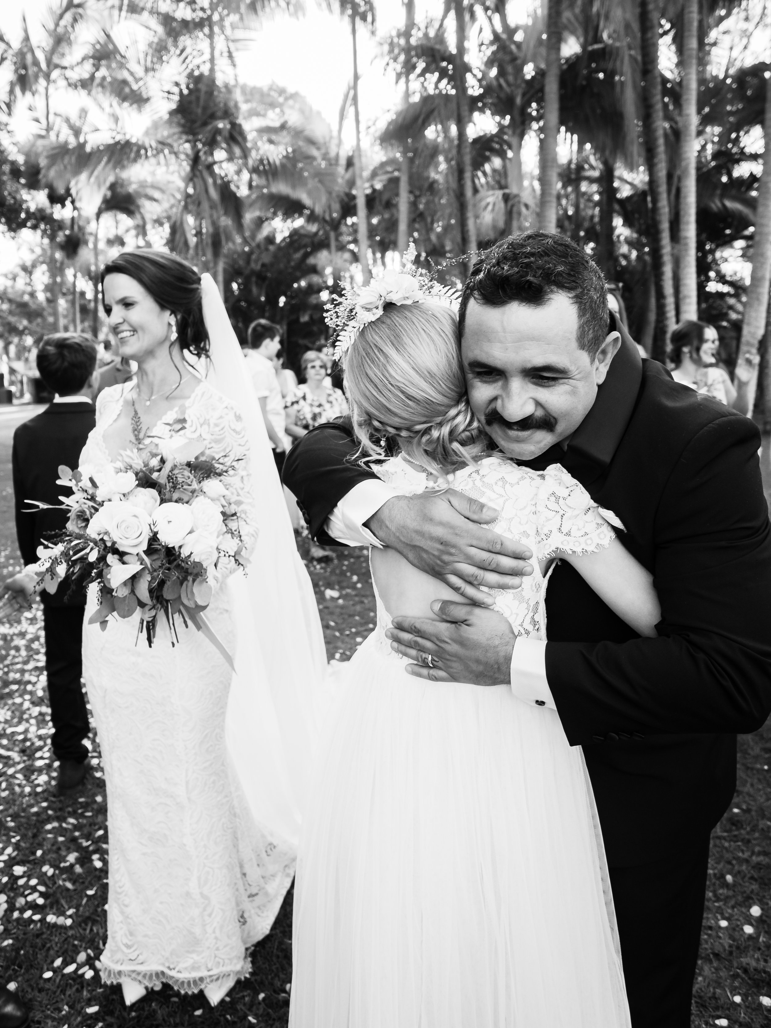 Tweed Coast Wedding Pioneer Country Congrats hugs.jpg