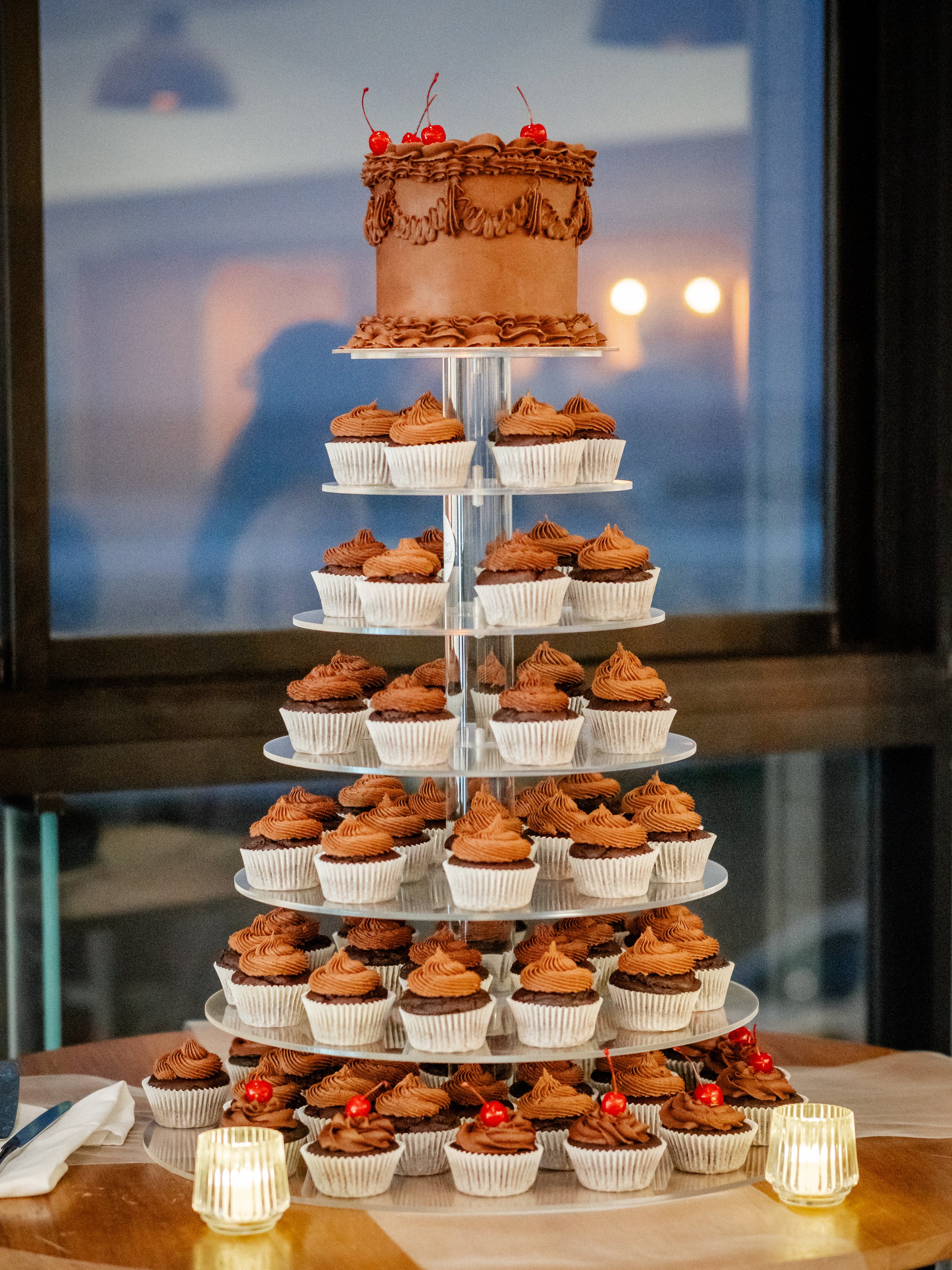 BYRON BAY LENNOX WEDDING  cake.jpg