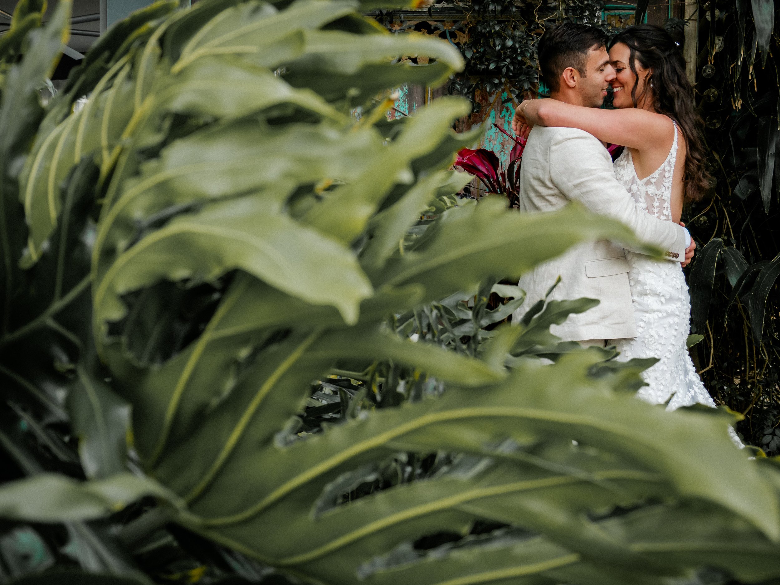 Tides Byron Estate Wedding Byron Bay Sean Reefman Photography  SMile near the door.jpg