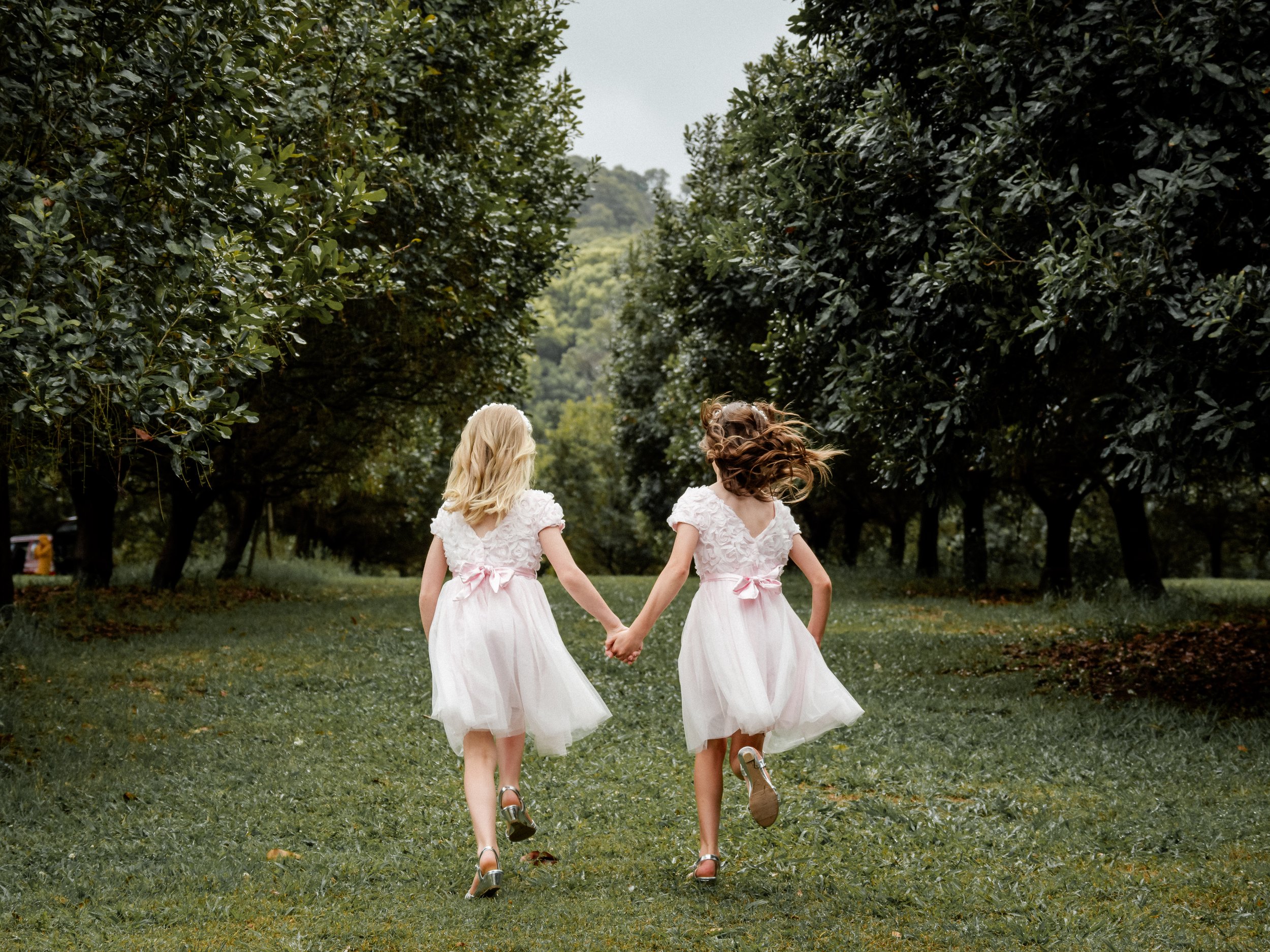 Tides Byron Estate Wedding Byron Bay Sean Reefman Photography flower girls run.jpg