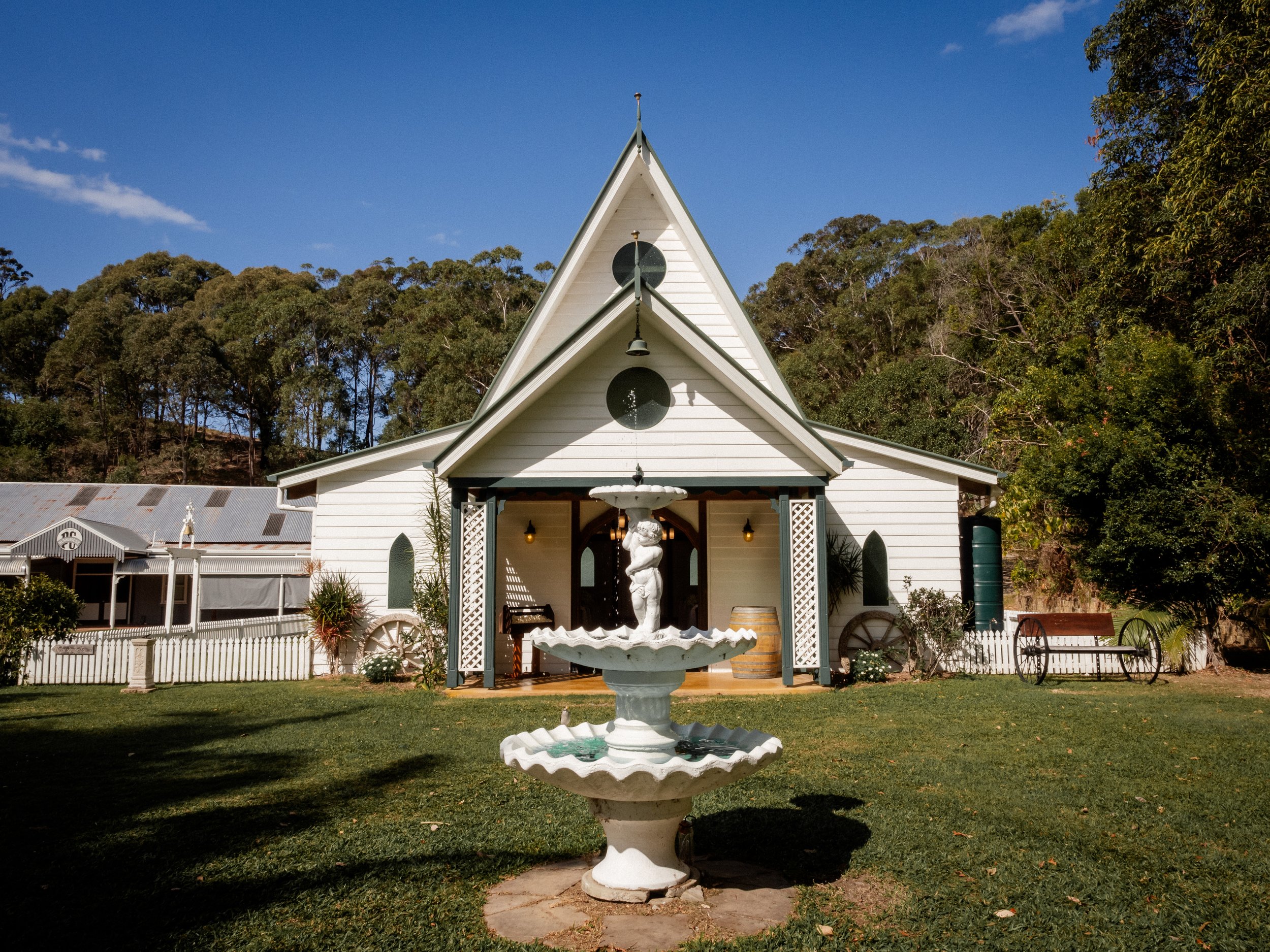 Pioneer Country Tweed Wedding Sean Reefman Photography Chapel.jpg