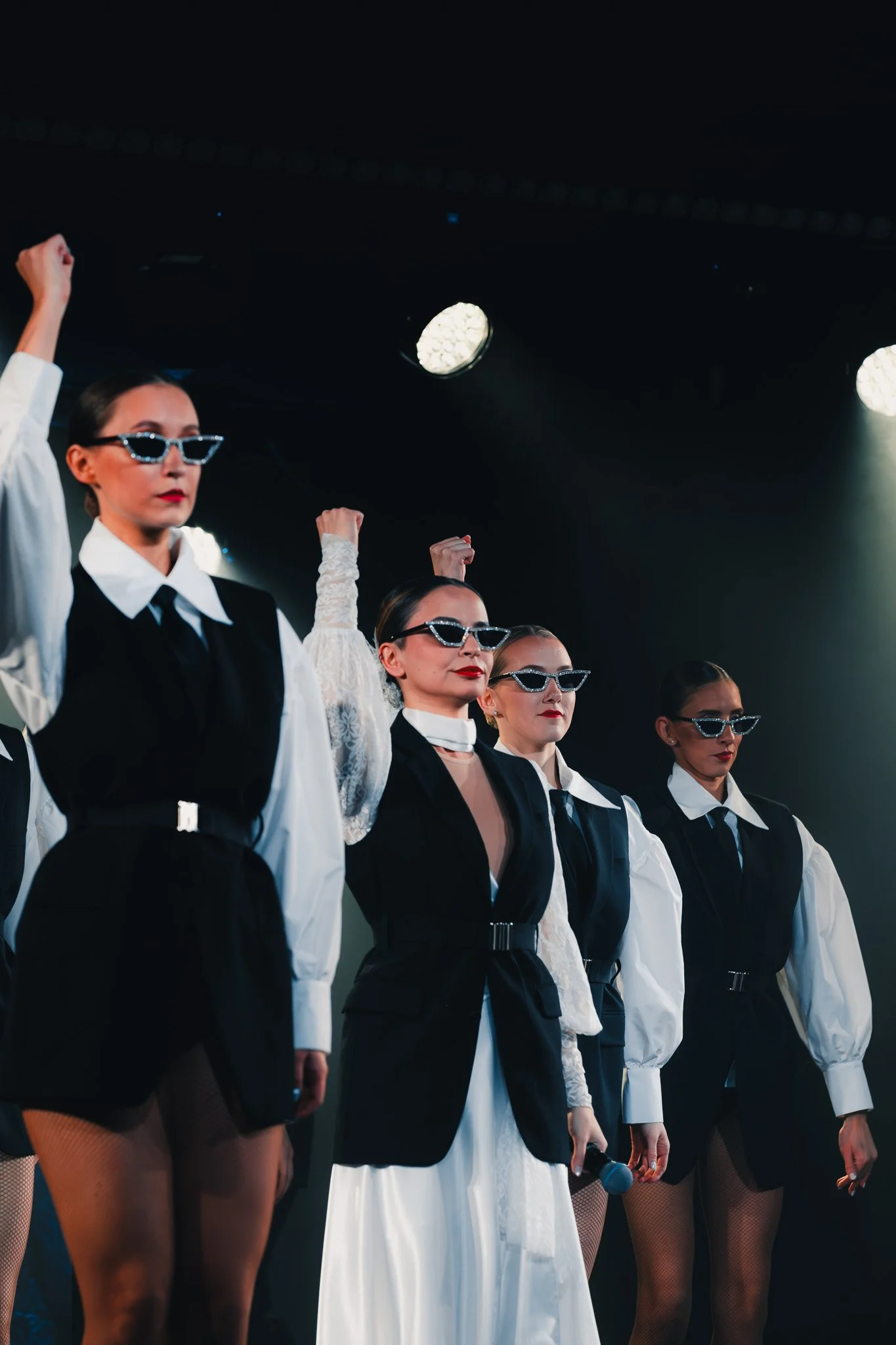 Sokos Hotel Viru restaurant Merineitsi, Tallinn, Estonia / Starlight Cabaret by Estonian dance Agency