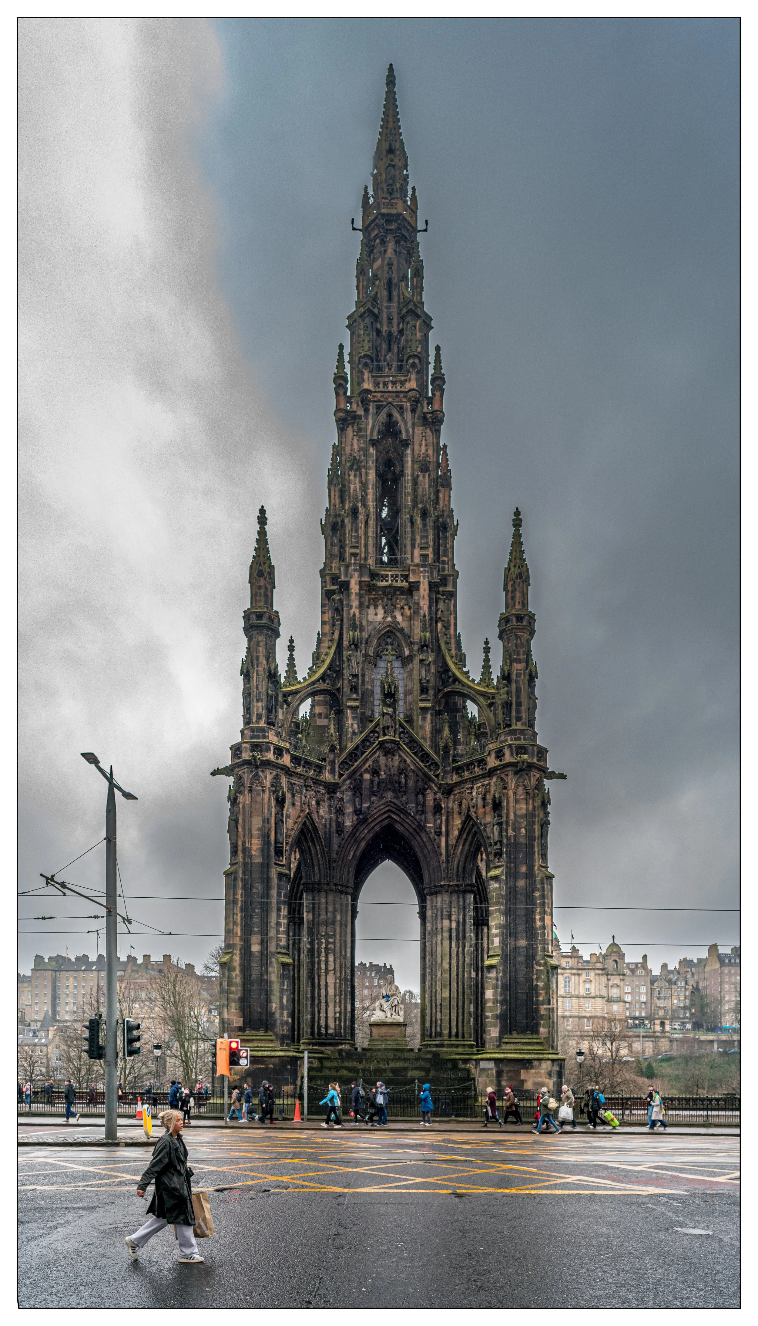 Scotts monument.jpg