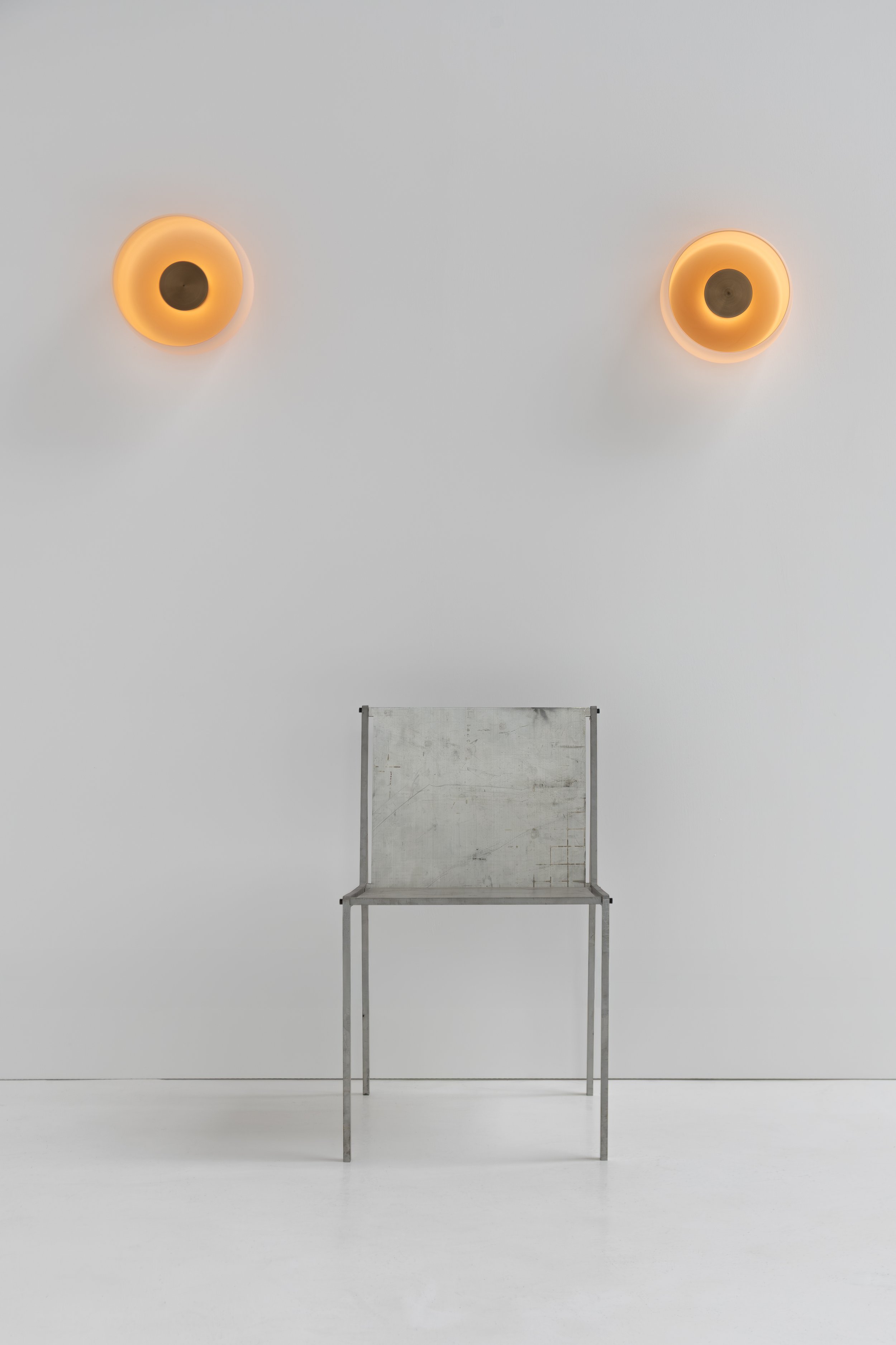 jmwstudio_gamma_double satin_java opal white_scale_2.jpg