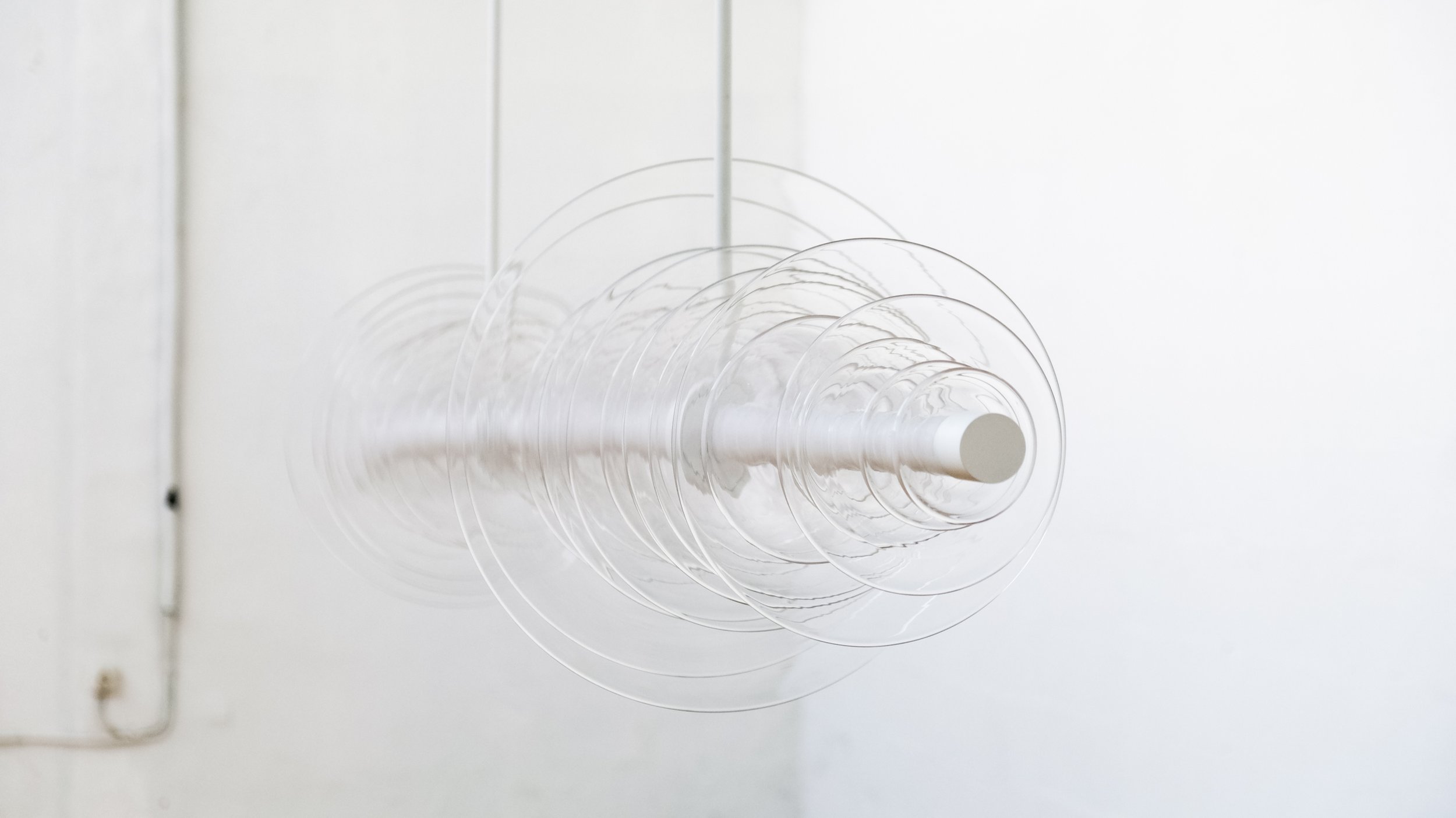 jmw studio_chandelier gravity verre clear_03.jpg