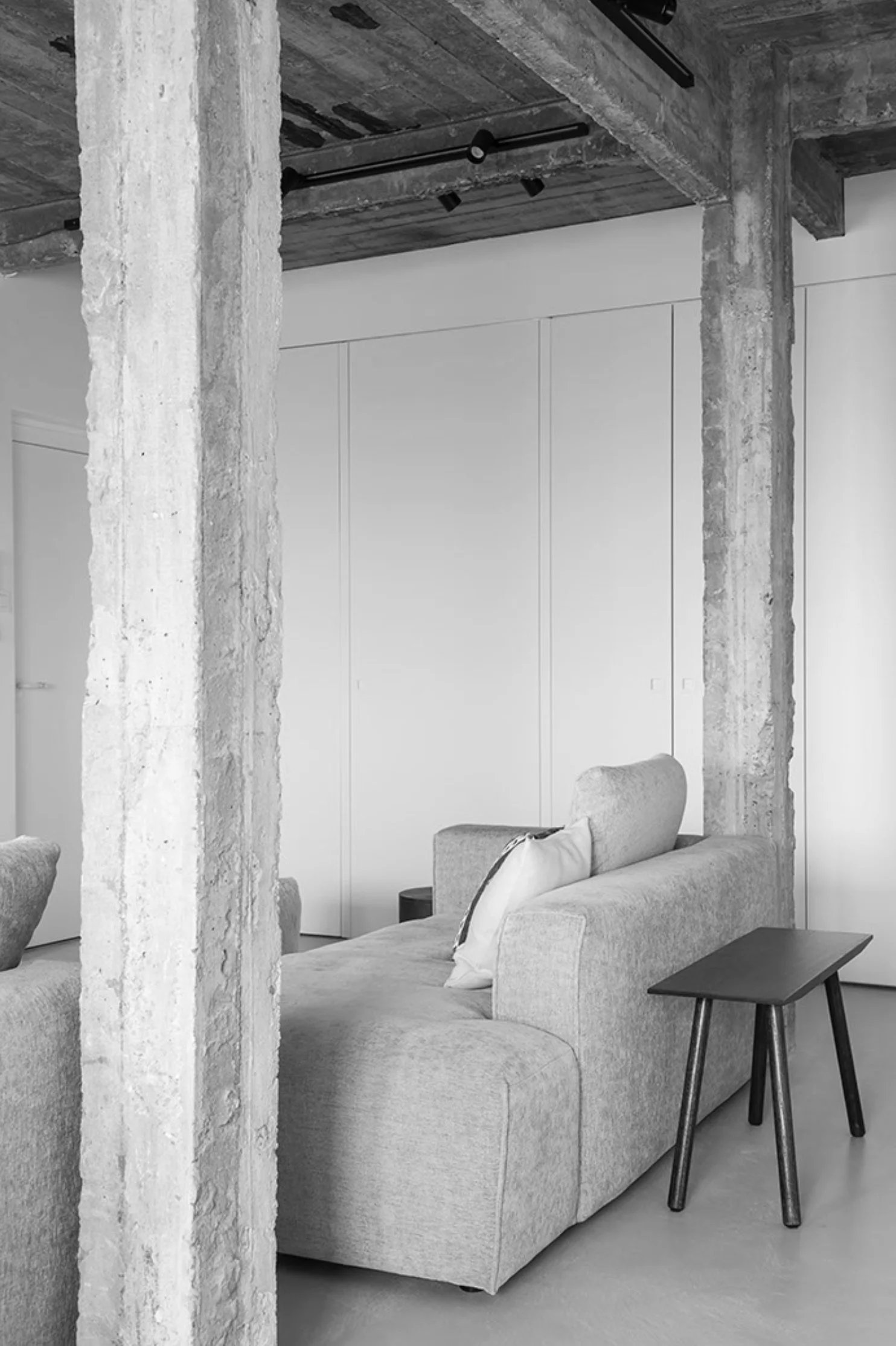 Oostende (DP) - Furnishing of a Seaside Apartment
