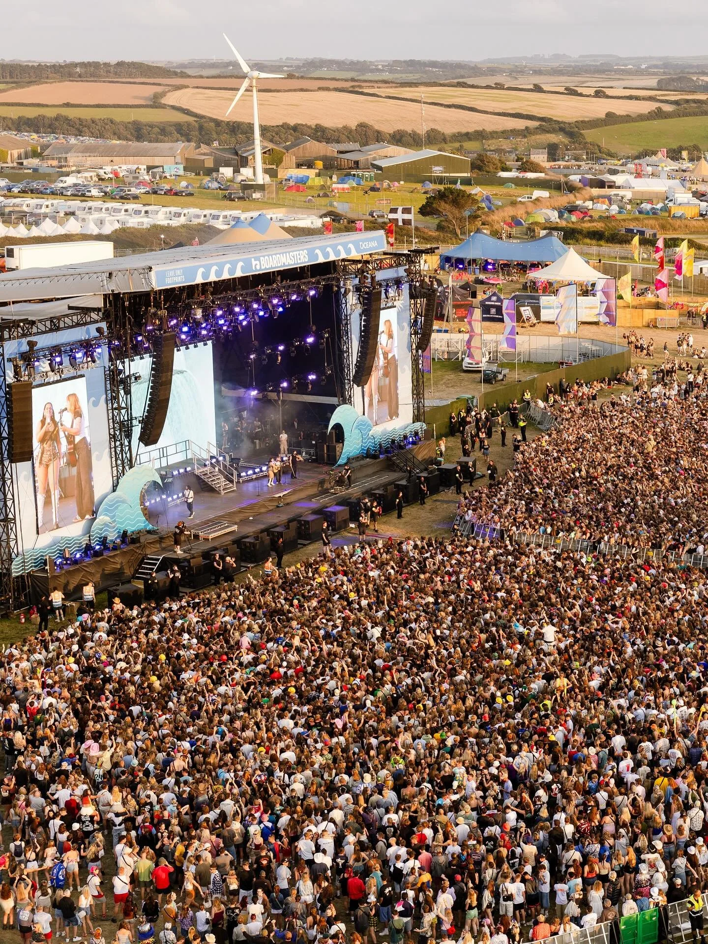 Boardmasters Festival 2025 ☀️.

An unbelievable weekend by the sea for Boardmasters 2025, a HUGE thank you to @thisisgalapr &amp; @boardmasters for having me back🙌. 

More photo dumps to come 📸