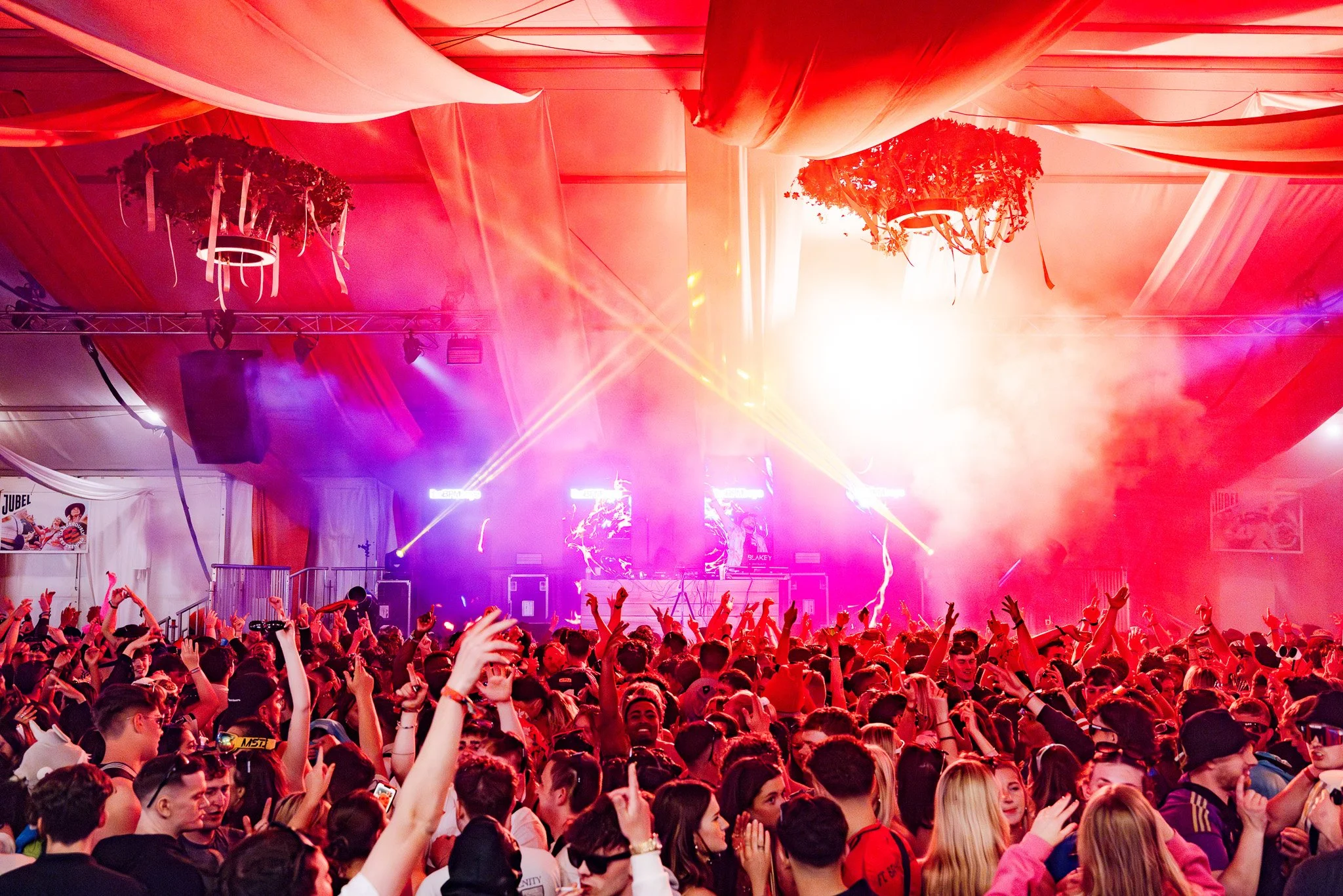 B7'S @nckpix-164.jpg