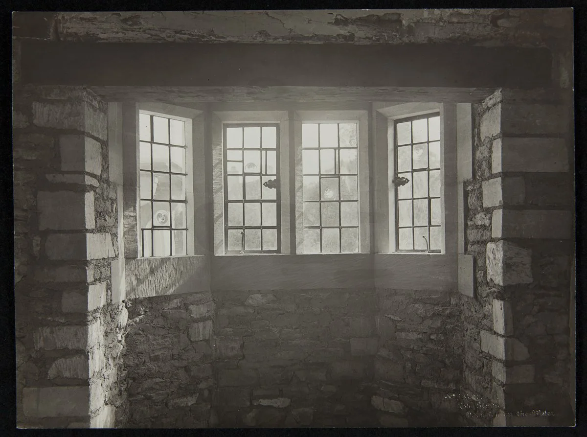And a bay window.