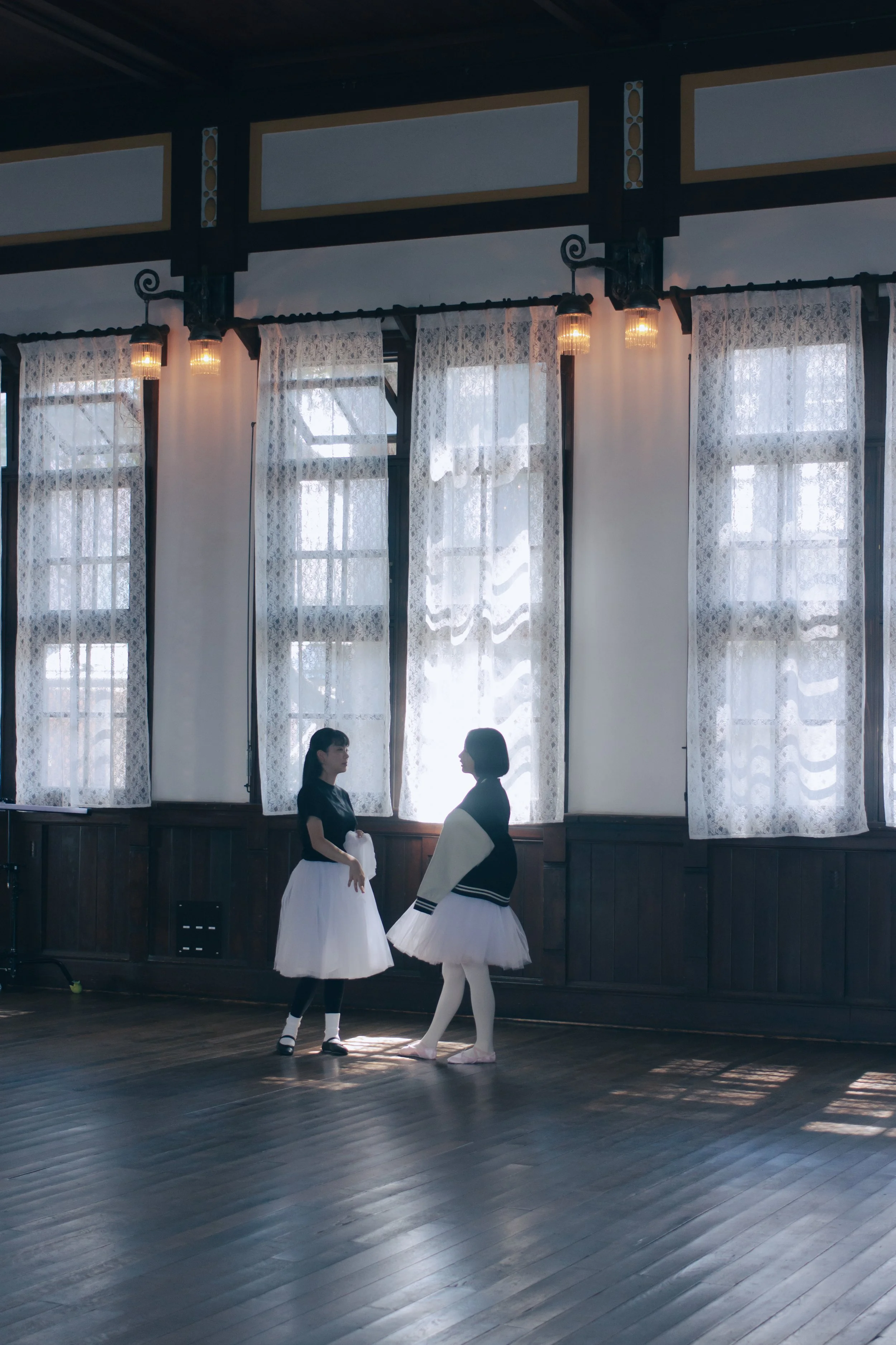 sub5_White Flowers and Fruits.jpg