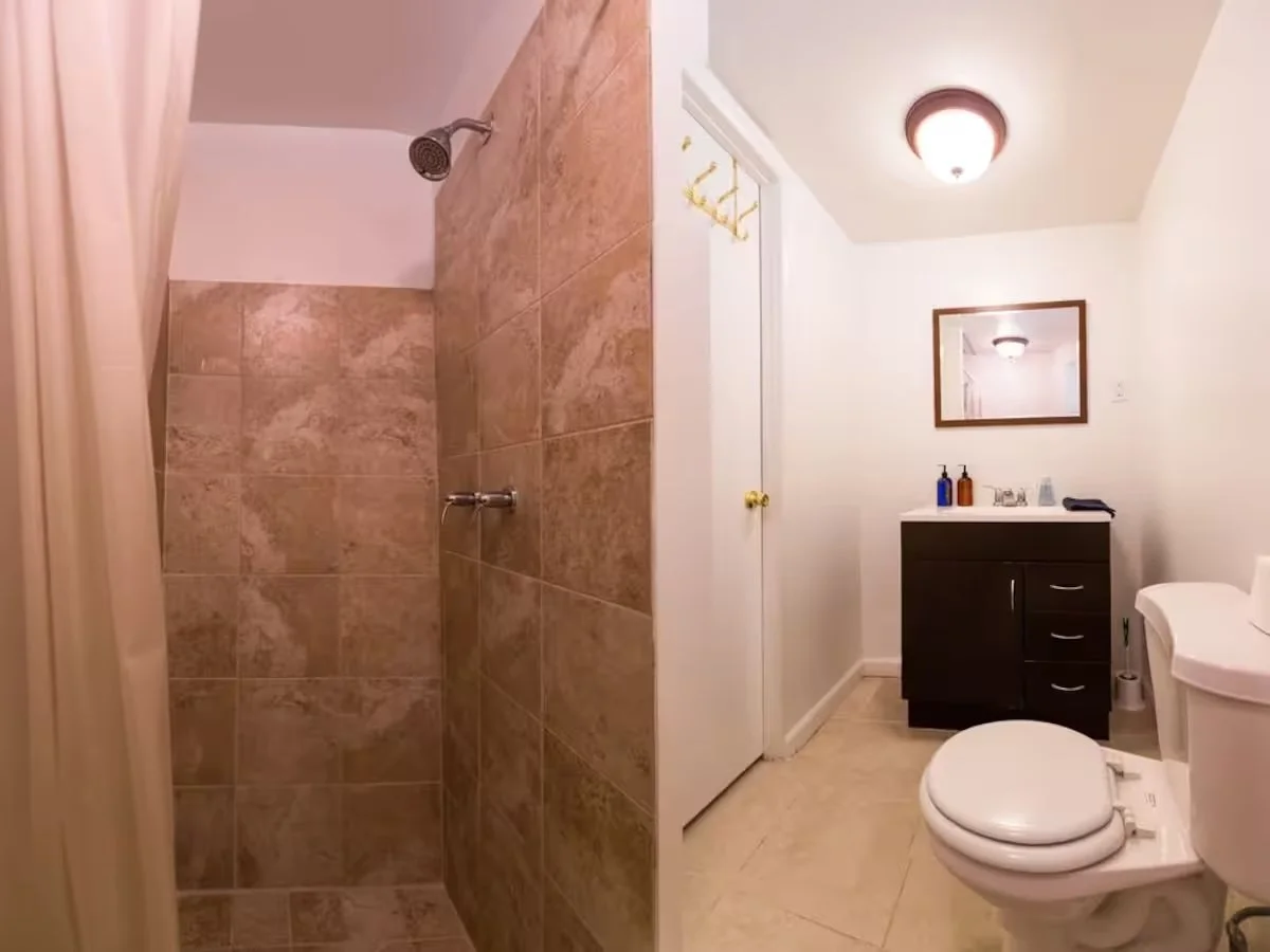 bliss house bath 3.jpg