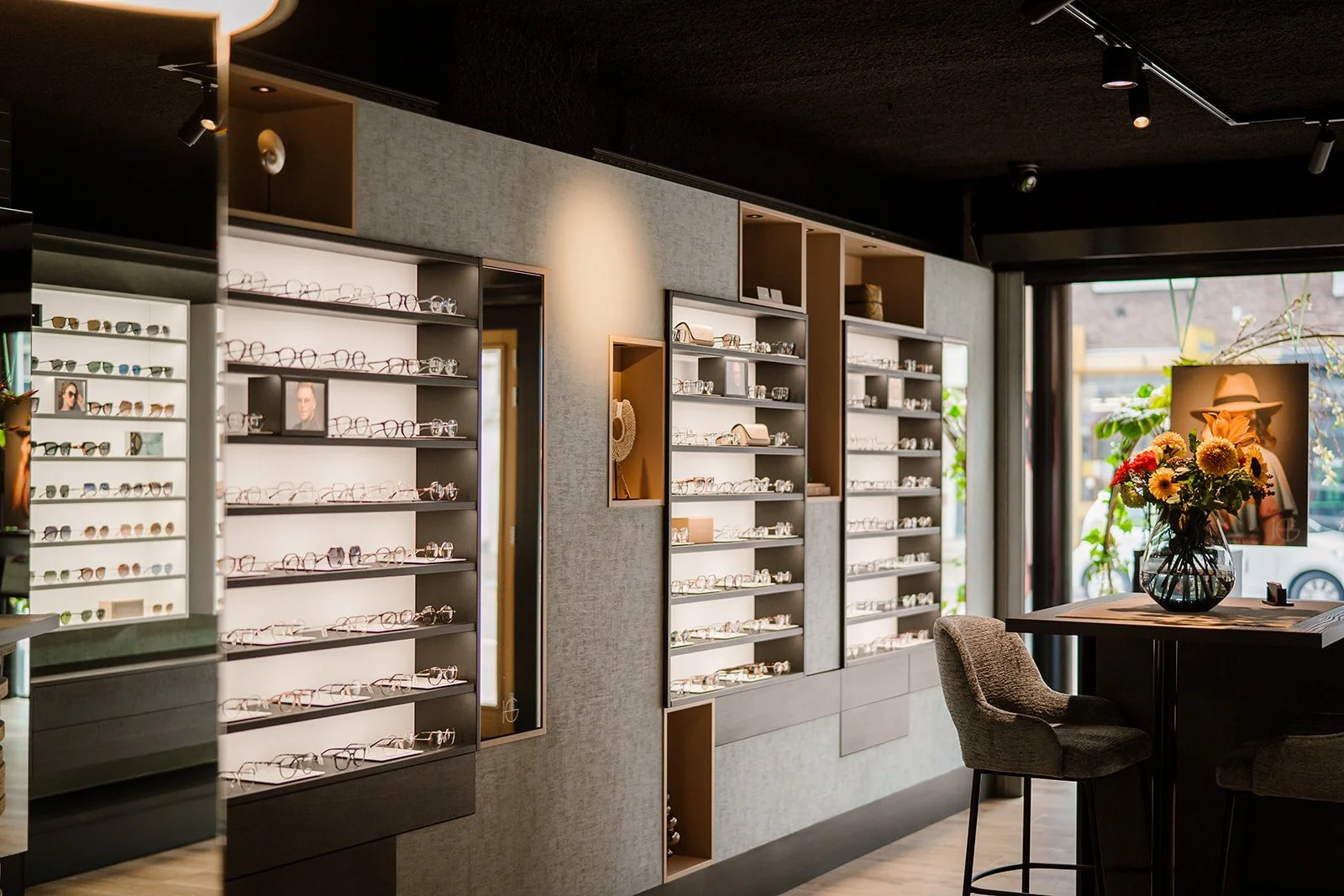 Optiekzaak House of Glasse, de brillenwinkel voor o.a. Lienden.