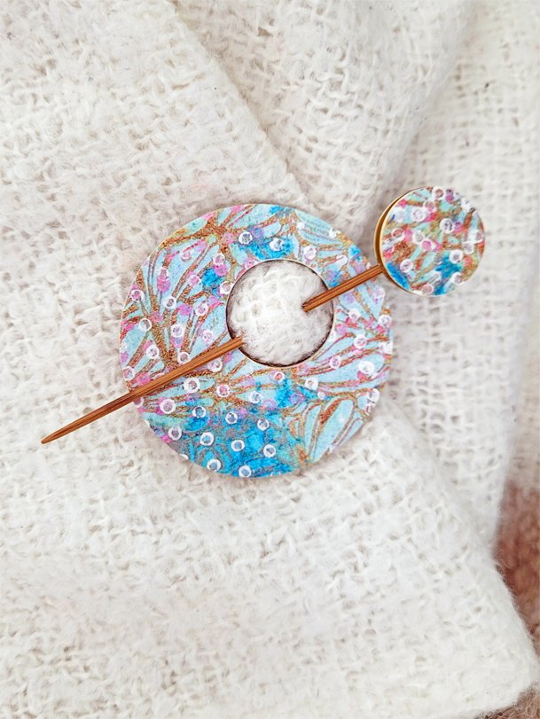Sprig Ginger Shawl Pin
