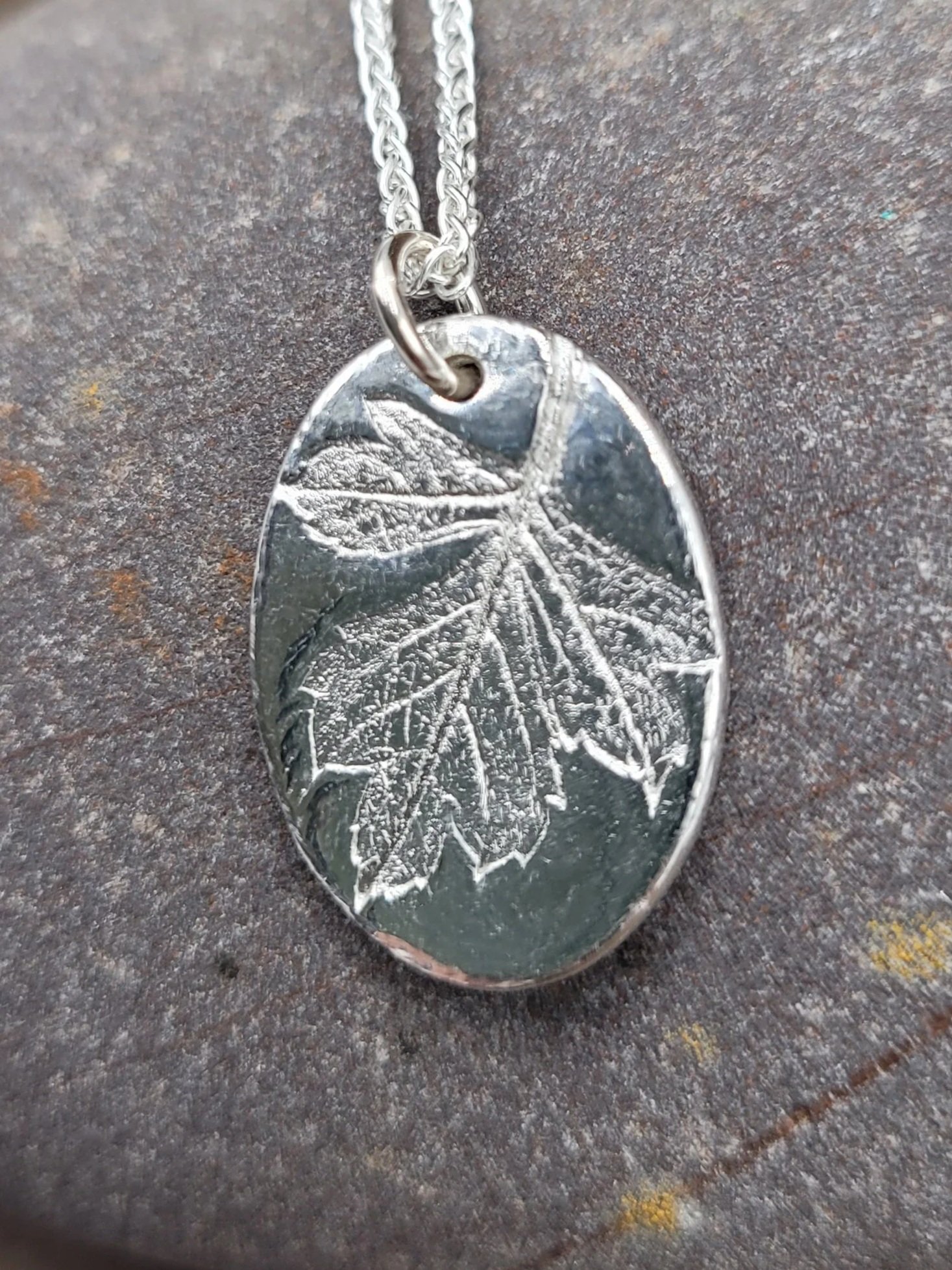 Hawthorn+leaf+pendant.jpg