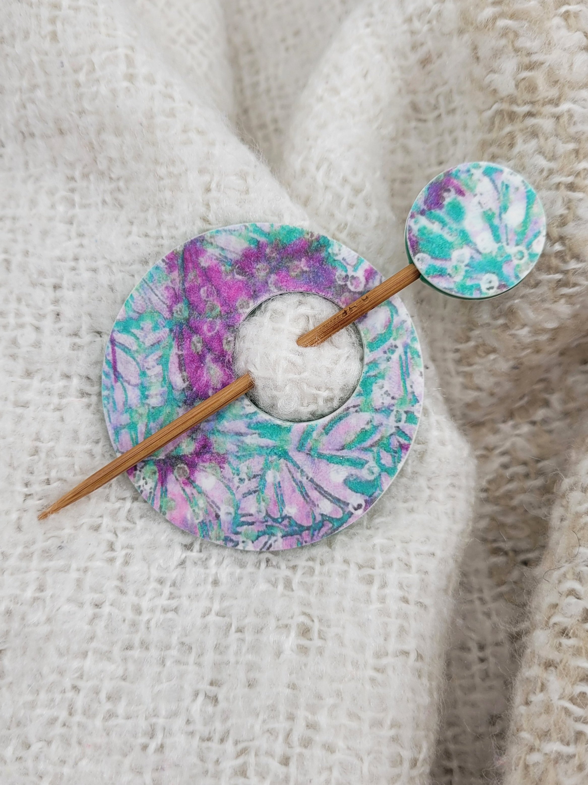 Sprig Green Shawl Pin 1