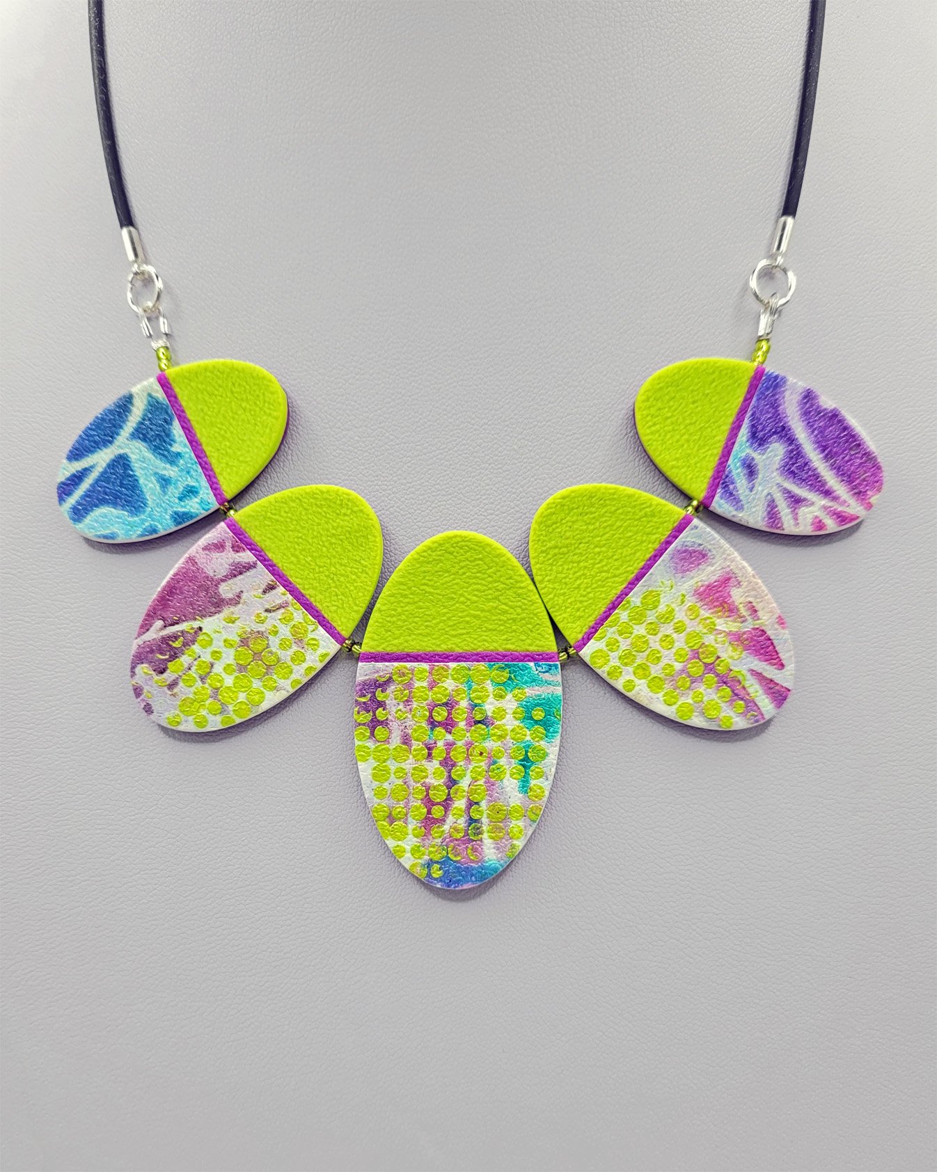 Lime ovals necklace front.jpg