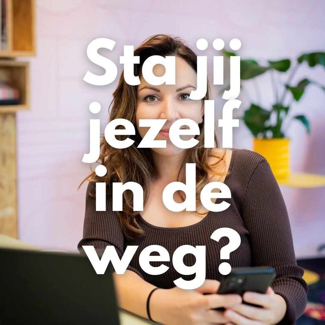 Zit je als brave ondernemer een mooi plan te maken om te groeien, zie je ineens die succesverhalen van andere ondernemers voorbij komen. 

De moed zakt je in de schoenen. 

Je kijkt naar het aantal likes en volgers van de ander en bedenkt je 'misschi