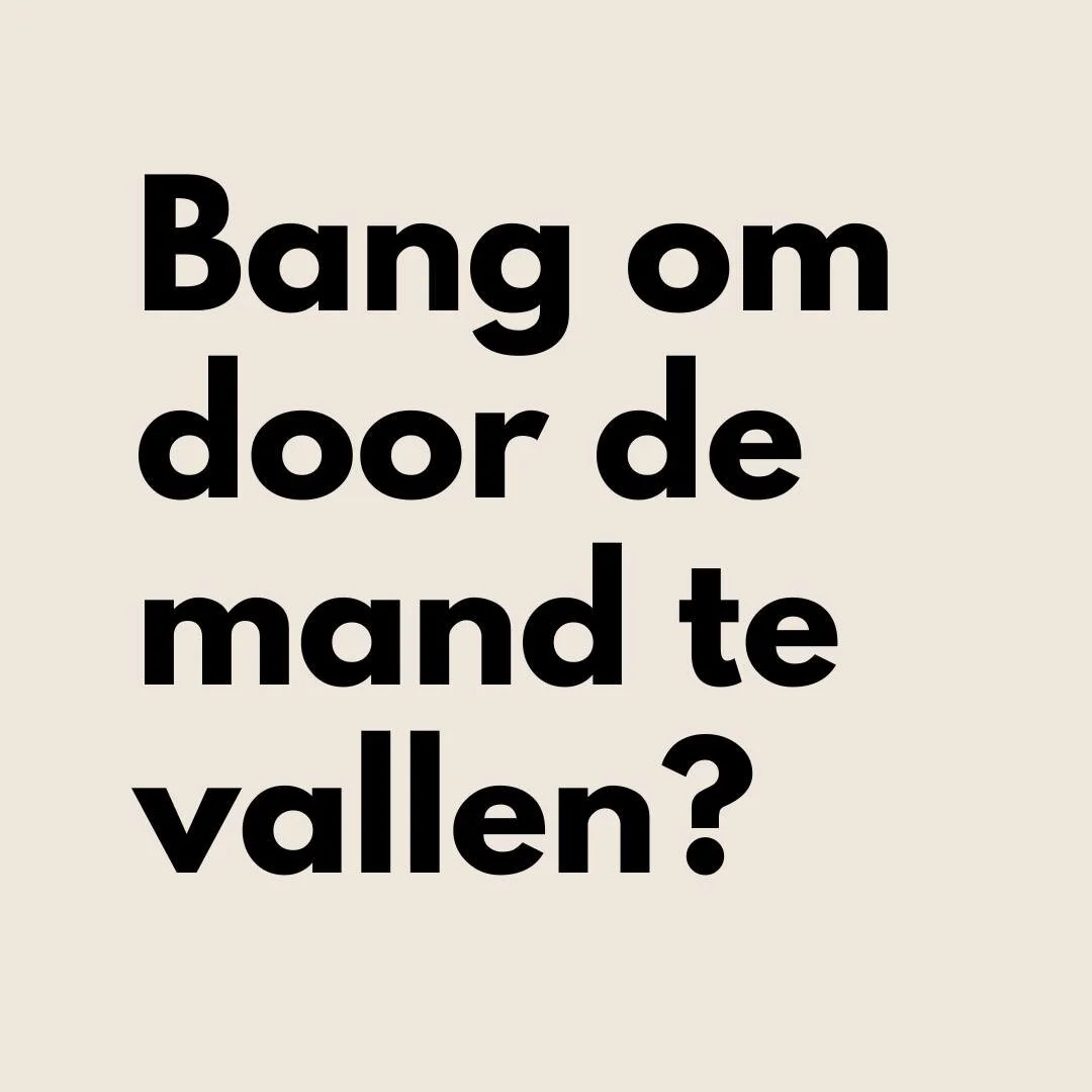 Ik ben in gesprek met een vrouwelijke ondernemer die werkt in de creatieve sector. Ik had hier altijd zo'n vrij en vrolijk gevoel bij, maar uit haar verhaal voel ik de struggle. 

Alles wat ze deelt, komt vanuit haar gevoel. De druk om steeds vernieu