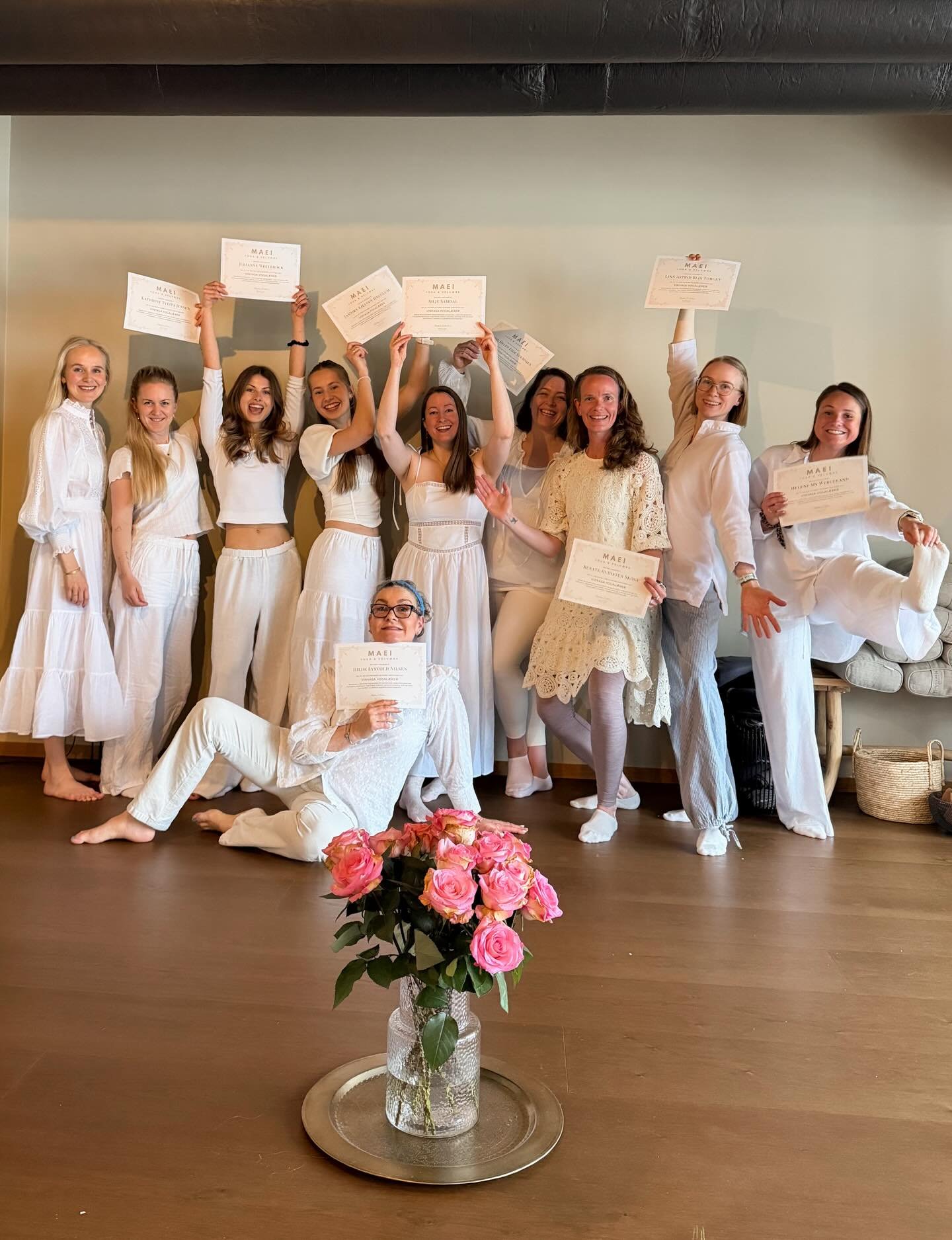 Denne helgen har vi hatt siste modul p&aring; v&aring;r yogal&aelig;rerutdanning, eksamenshelg eller yoga-festival som vi har valgt &aring; kalle det 🫶🏻 
Alle studentene har holdt sin 60 minutters vinyasaklasse for hele gruppen og jeg har f&aring;t