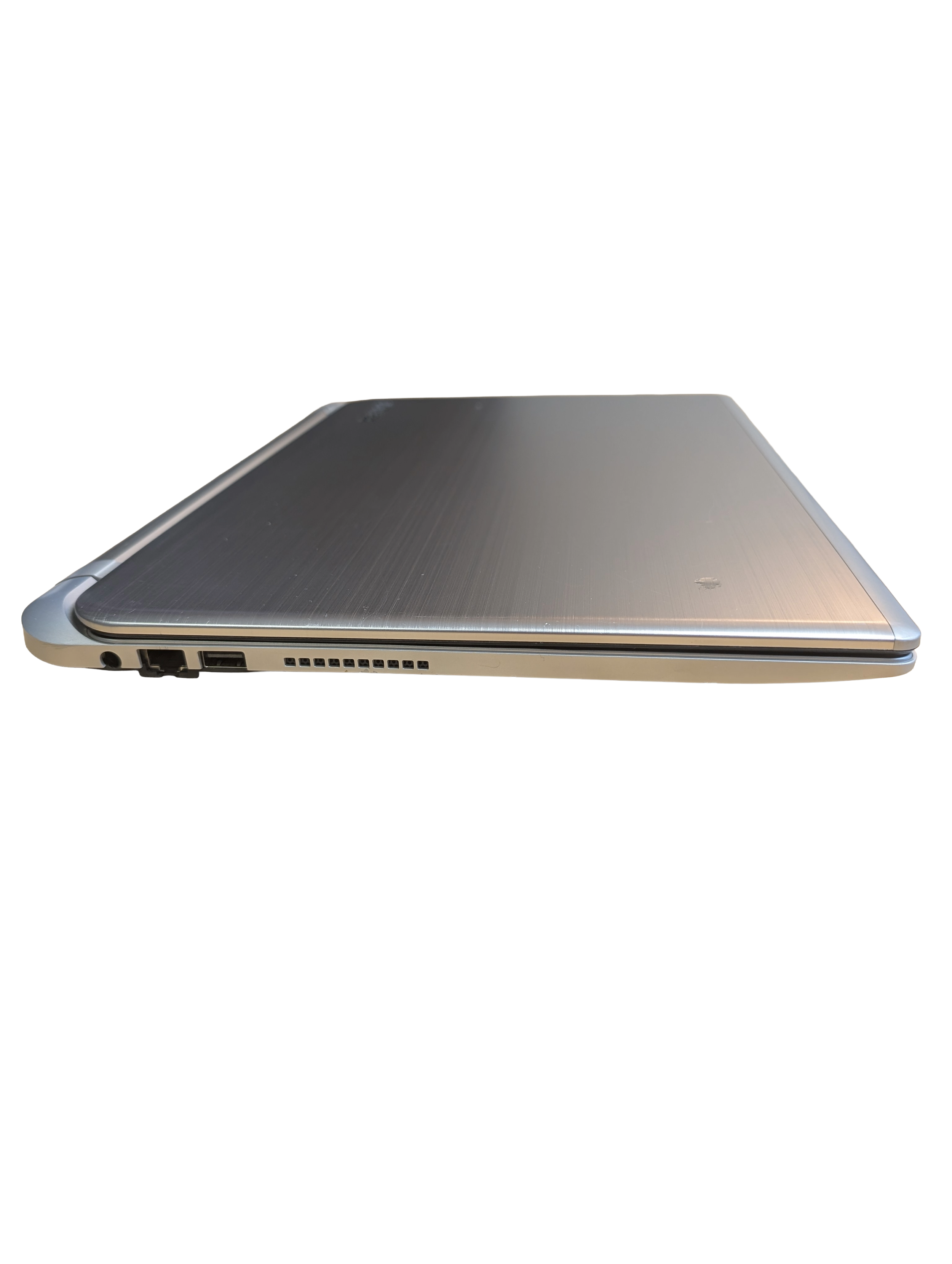 Toshiba Satellite S50-B - 04.png