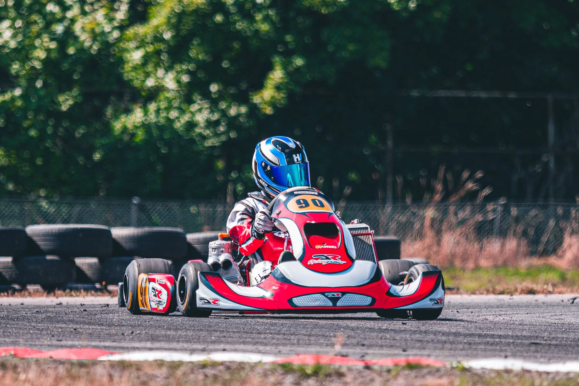 Hampus Varis tävlar i SM 2022 i motorsporten karting