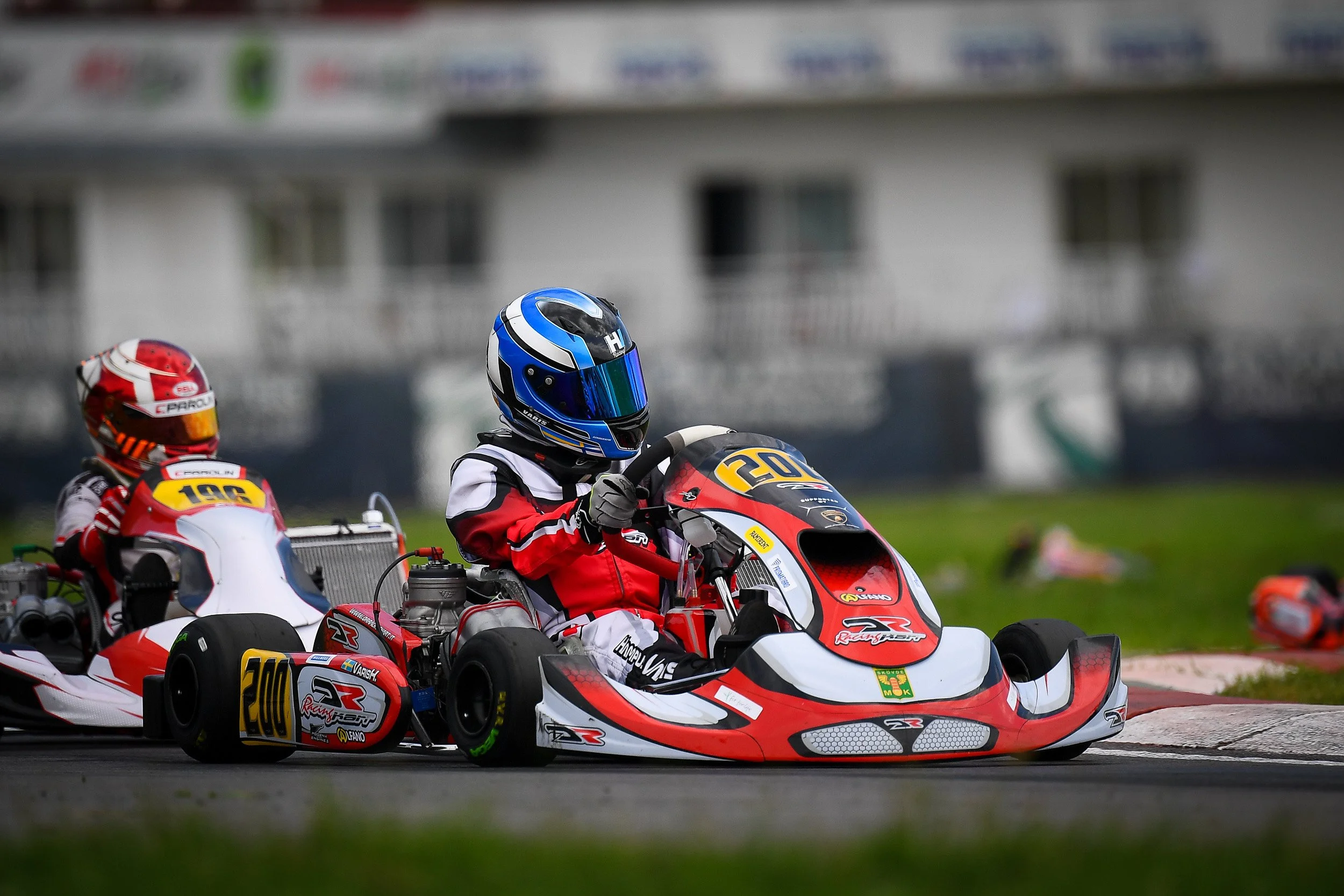 Hampus Varis tävlar i VM  inom motorsporten karting