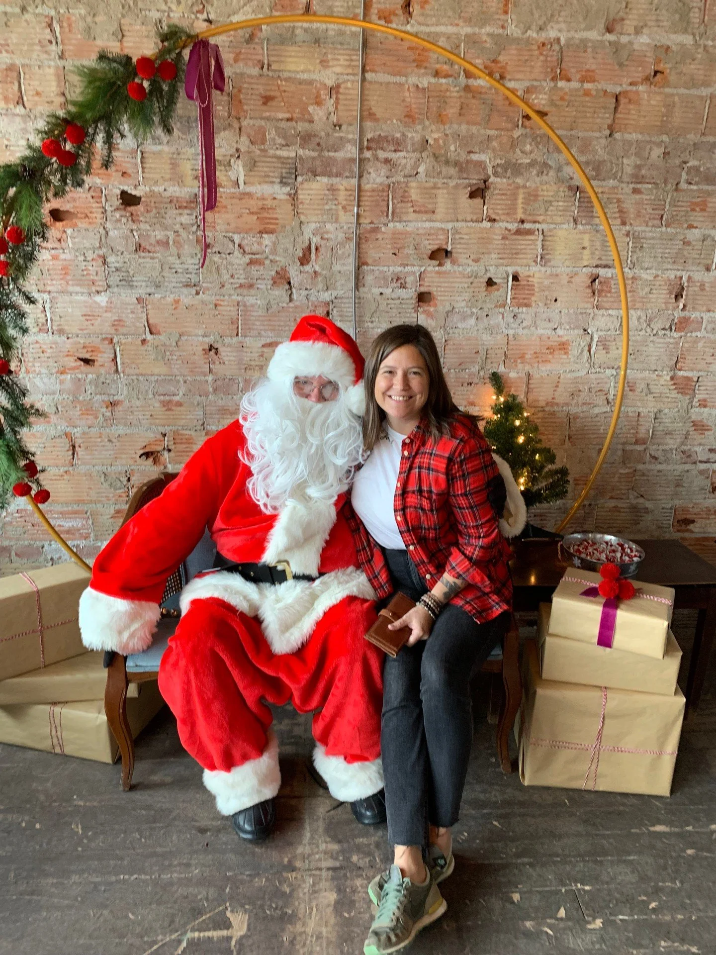 Christmas traditions are honestly the best part of the whole season🎄✨

My epic Christmas Spotify playlist on repeat, I even let my kids add to it, and I can tell you there are not a lot of rap songs about Christmas! the annual light hunt (aka me gas