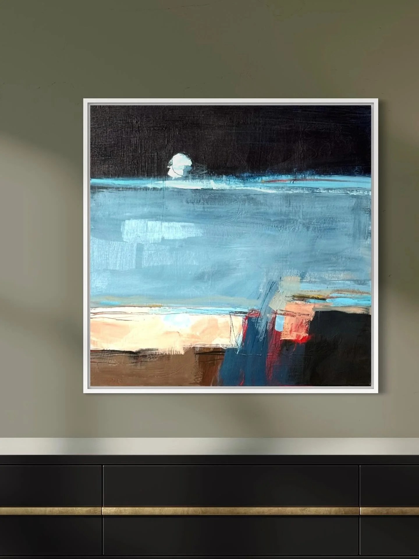 One of the biggest moons of the year tonight
This one is called the Hunter or Harvest moon traditionally and it’s also known as a perigee moon
I had to look that up….apparently it’s when the moon is the closest point to the Earth