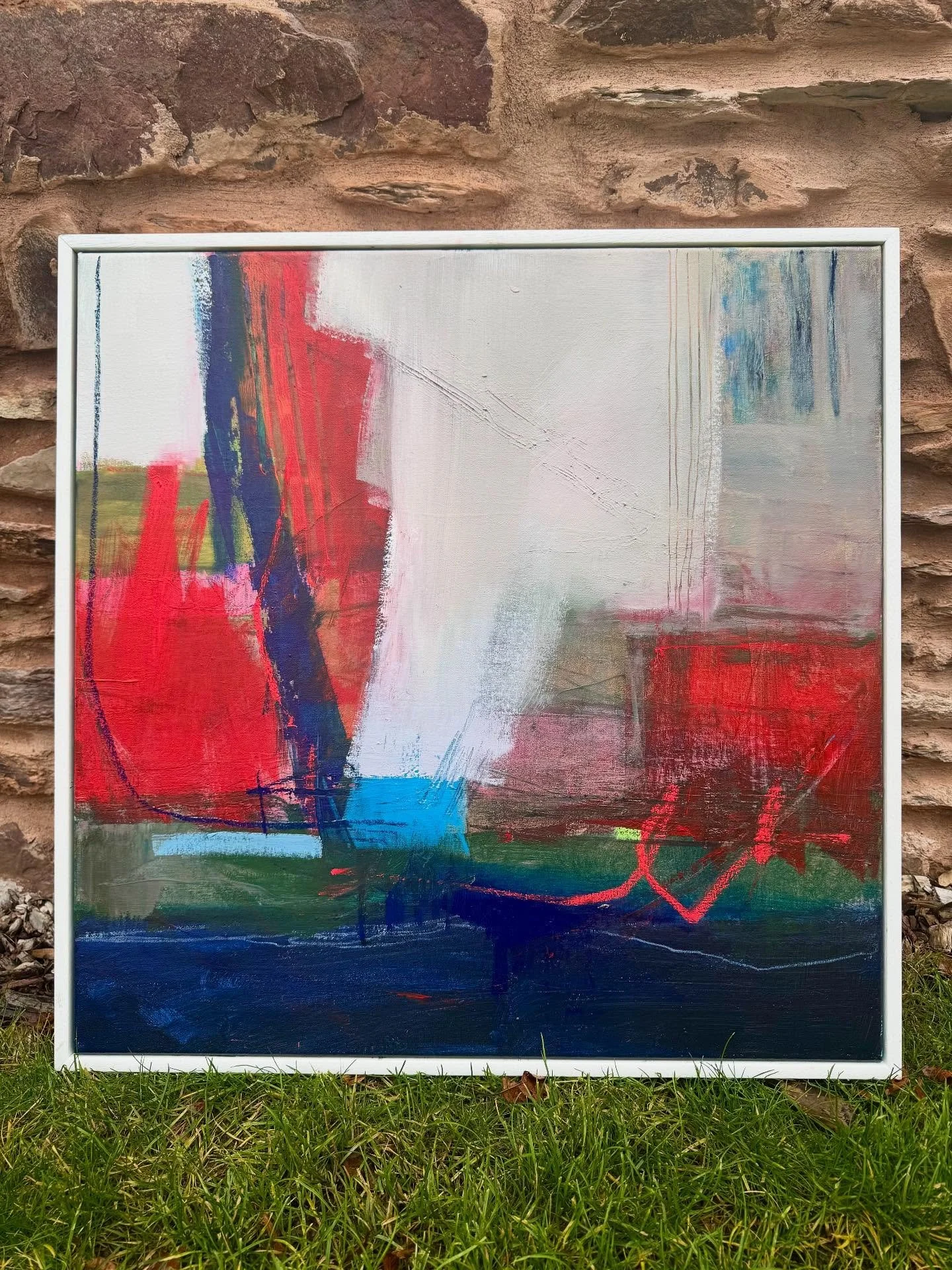 ‘ May your life be a canvas painted with the hues of a poppy’s dreams’ - anon
Scarlet red is a colour you just can’t ignore and seeing poppies in my garden with a backdrop of blue sea surrounded by some wonderful greens is an