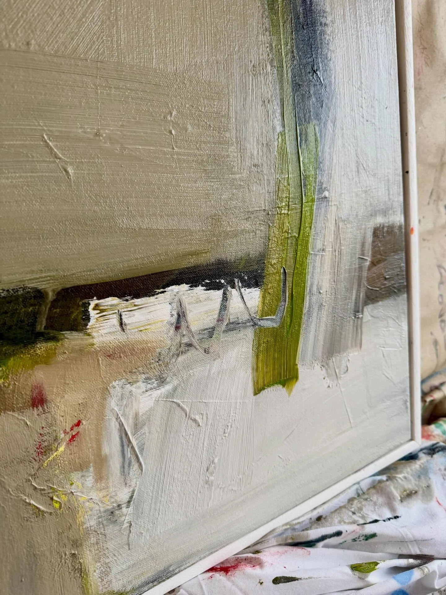 Some quiet corners in a busy studio today

These are all possibilities for @affordableartfairuk Battersea with the @wychwood_art gallery 

and also just finished a big commission (1.2m x 1.m) so need to get good photos tomorrow to show the client&hel