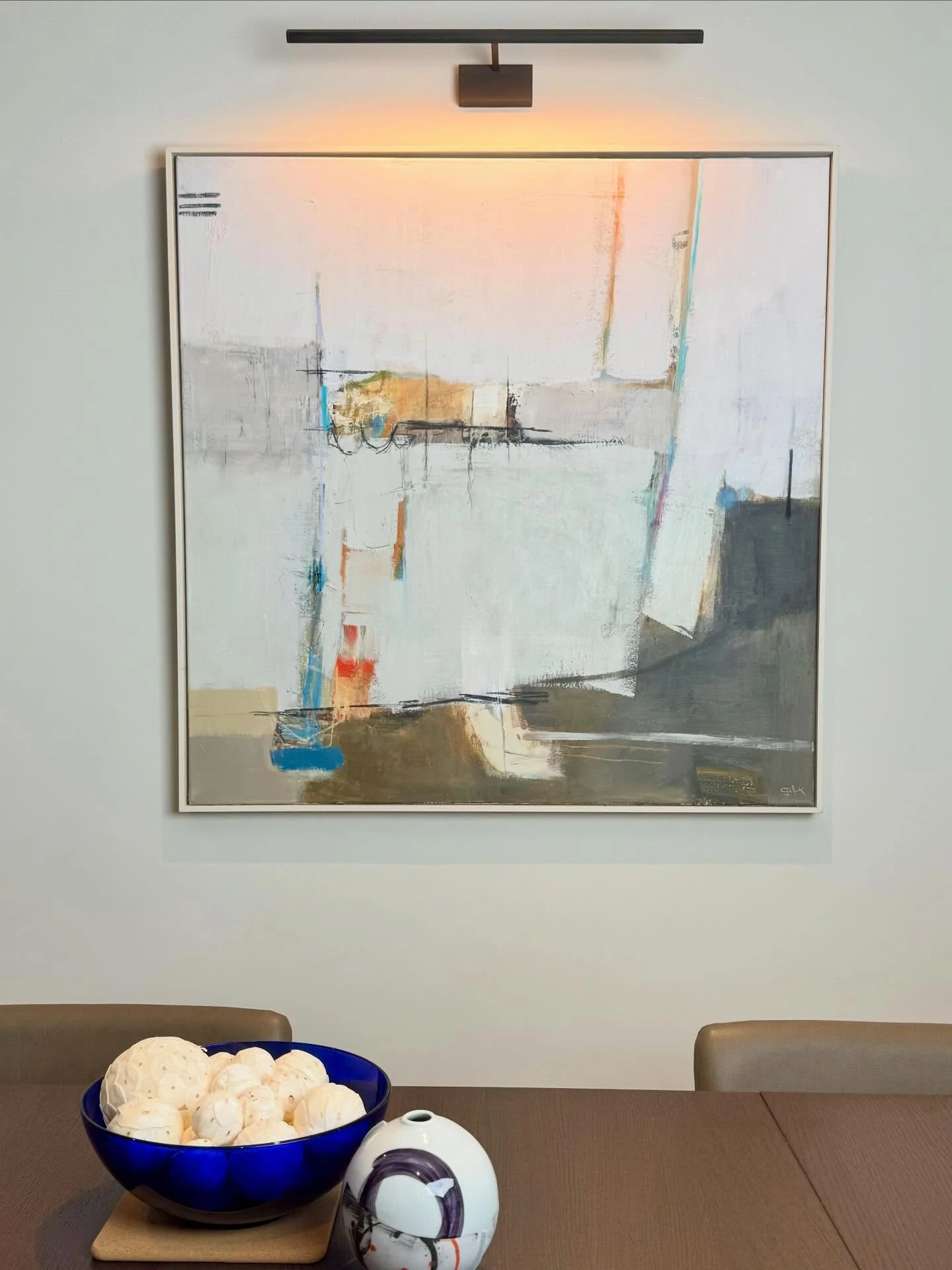 Finishing touches to paintings involve sitting with them away from the busyness of the studio

One brushstroke can make or ruin a painting&hellip;&hellip; 🤞🤞let&rsquo;s see what tomorrow brings&hellip;&hellip;

Seen here with a totally beautiful ce