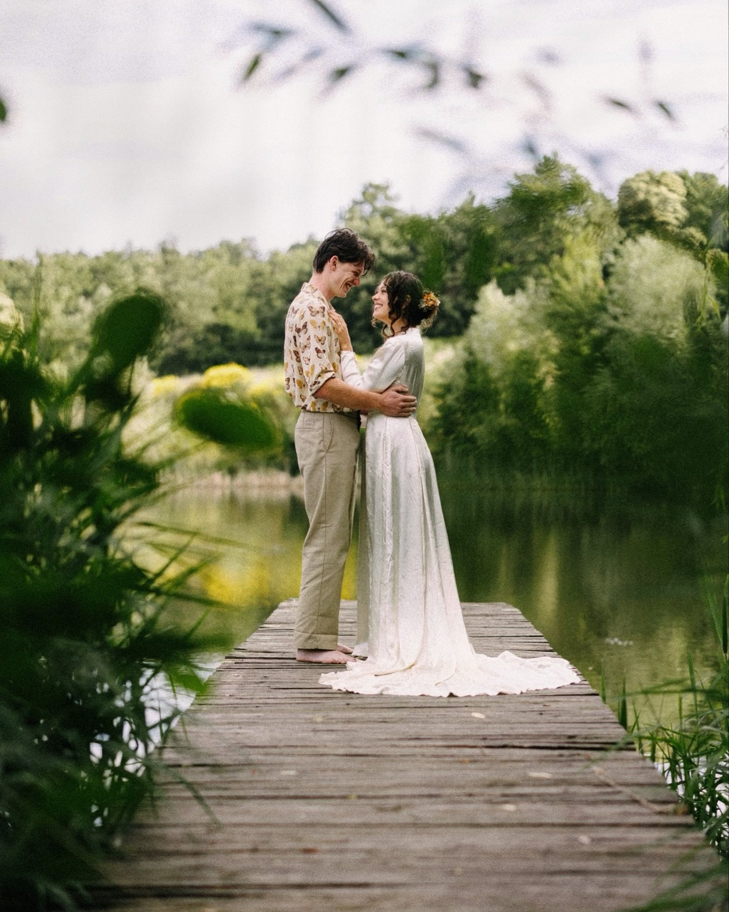 We are so excited to be celebrating the divine union of love on these precious lands here in Tuscany! Is it your time, love birds? 🤍

🌳- @meadowsweetretreat