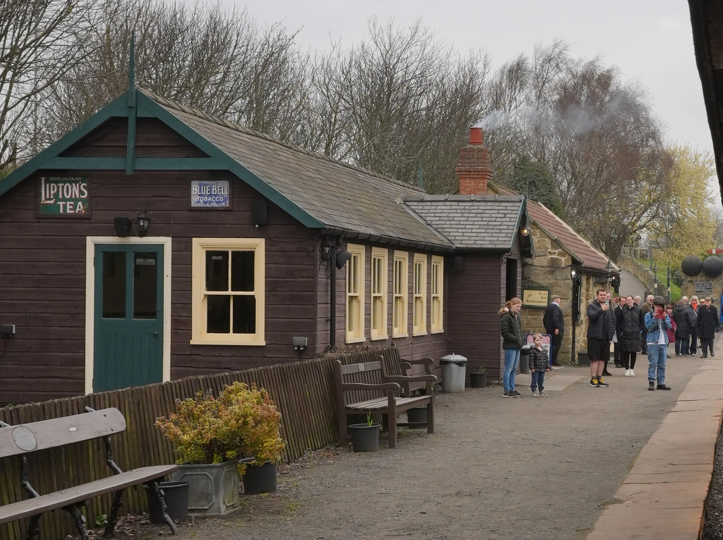 Station platform at East Tanfield