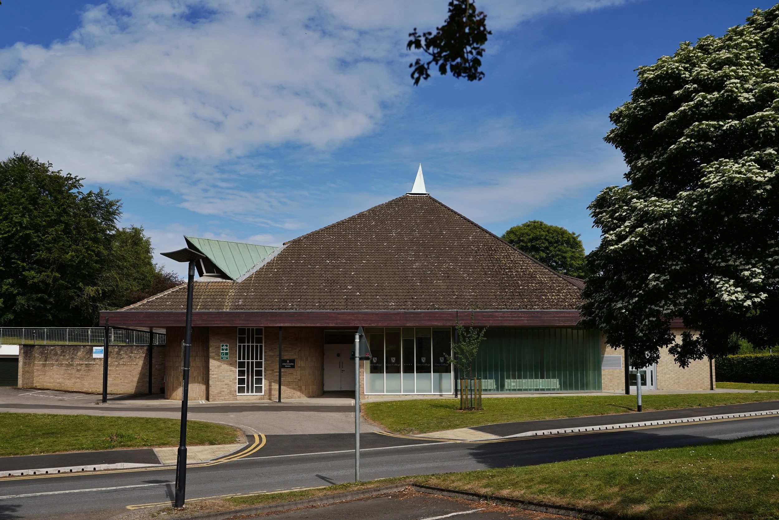 A view of Grey College