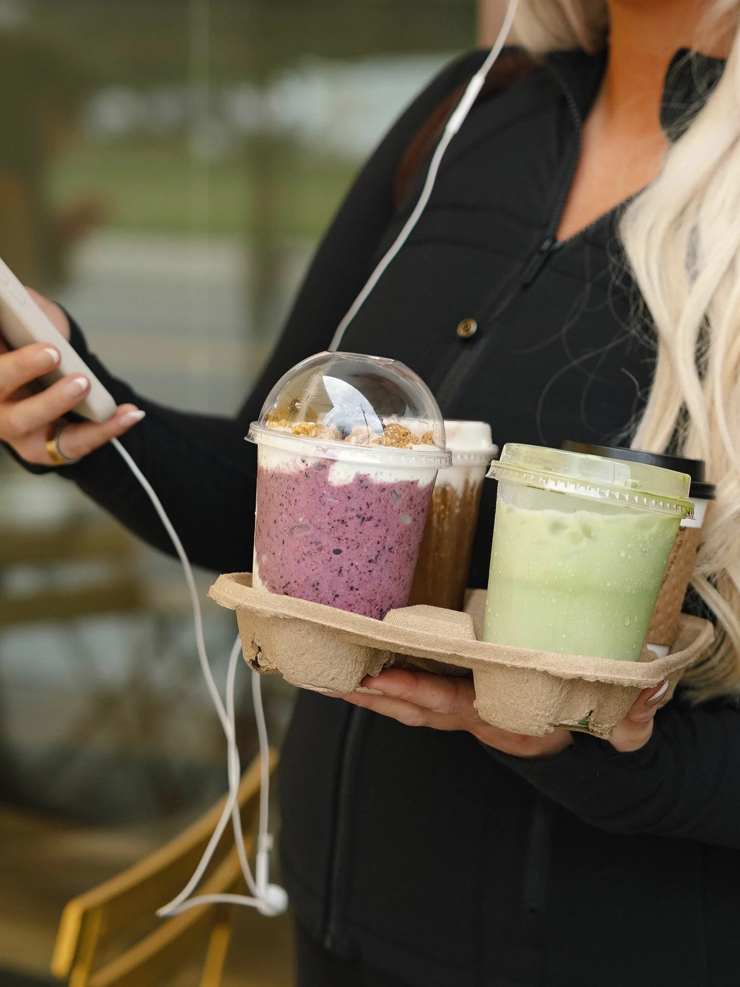 Something for everybody 🤗 which one are you choosing?

🫐 Blueberry Cheesecake Stacked Smoothie
🍵 Iced Baklava Matcha
🫚 Turmeric Ginger Chai
☁️ Cold Brew w/ Vanilla Cold Foam