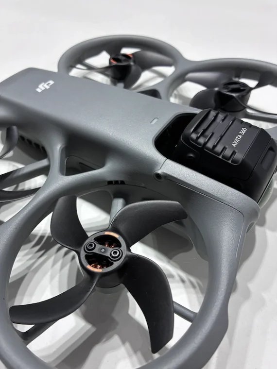 The DJI Avata 360 propellors have 4 blades, and are ducted, almost like flying with a roll cage