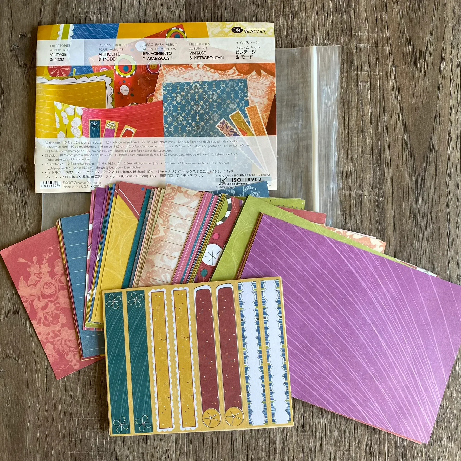 Milestones Album Kit Vintage & Mod