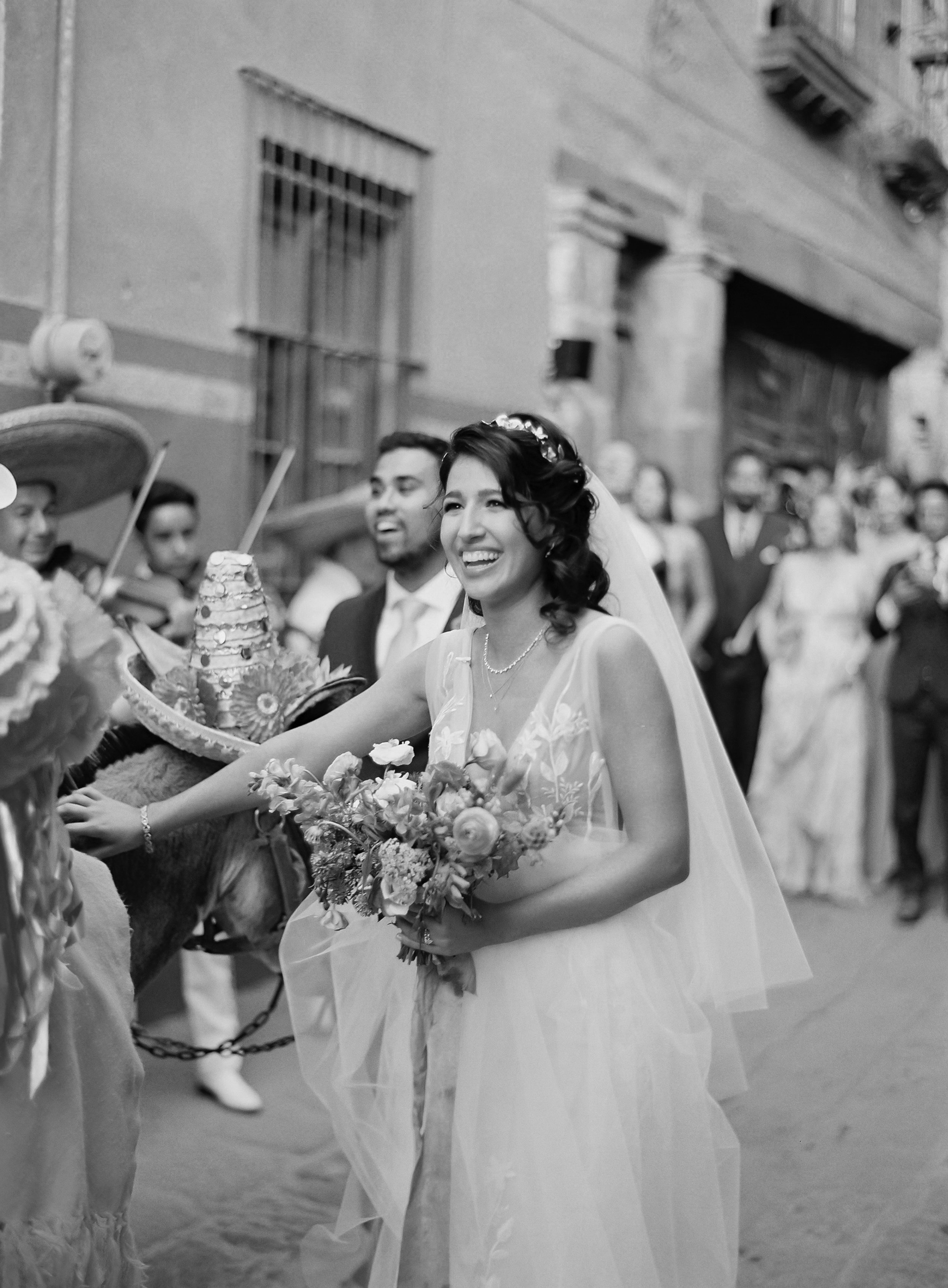 Vicki Grafton Photography Casa Hyder San Miguel de Allende Luxury Fine aRT Film Wedding Martha Stewart Bride Destination 50.jpg
