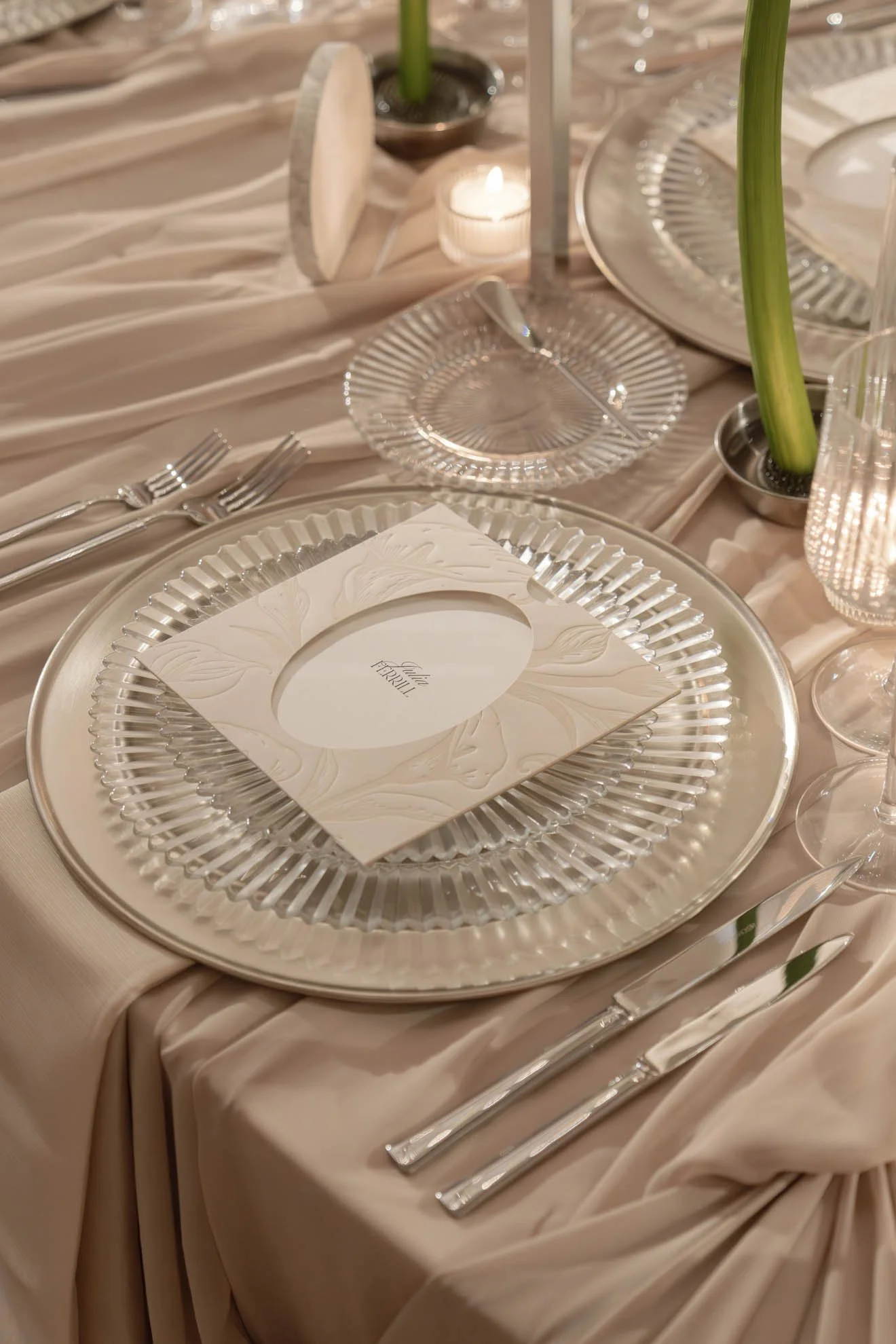 34contemporary-indoor-wedding-reception-design.jpg