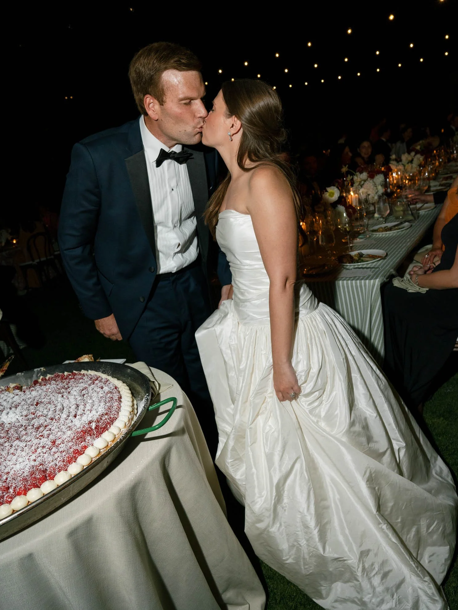 44bride-groom-kissing-dessert-table.jpg