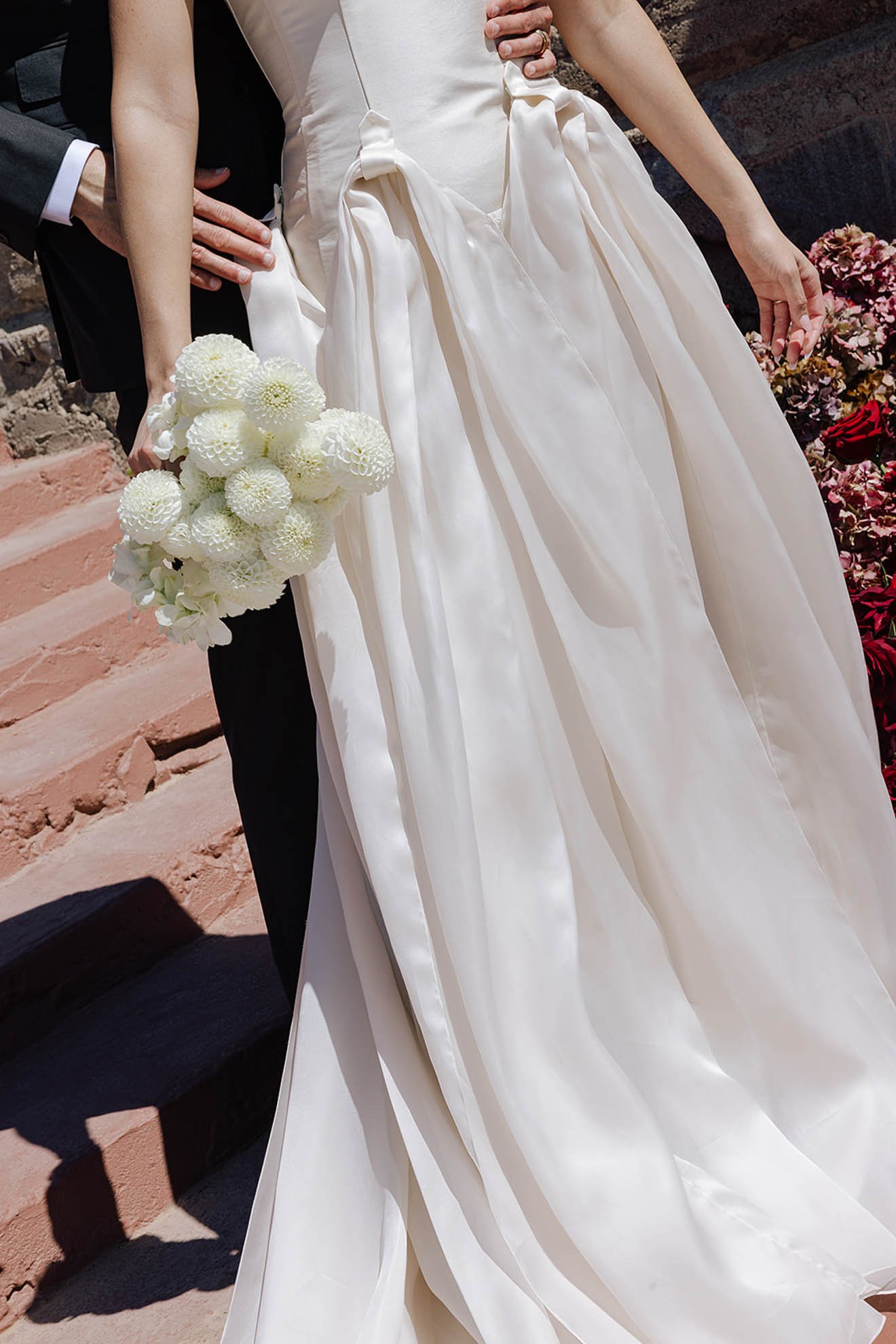 3 MandyMarieEvents-MidCenturyModernWeddingInspoTaliesinWest-Fall2025-MASHAIDA-107.jpg